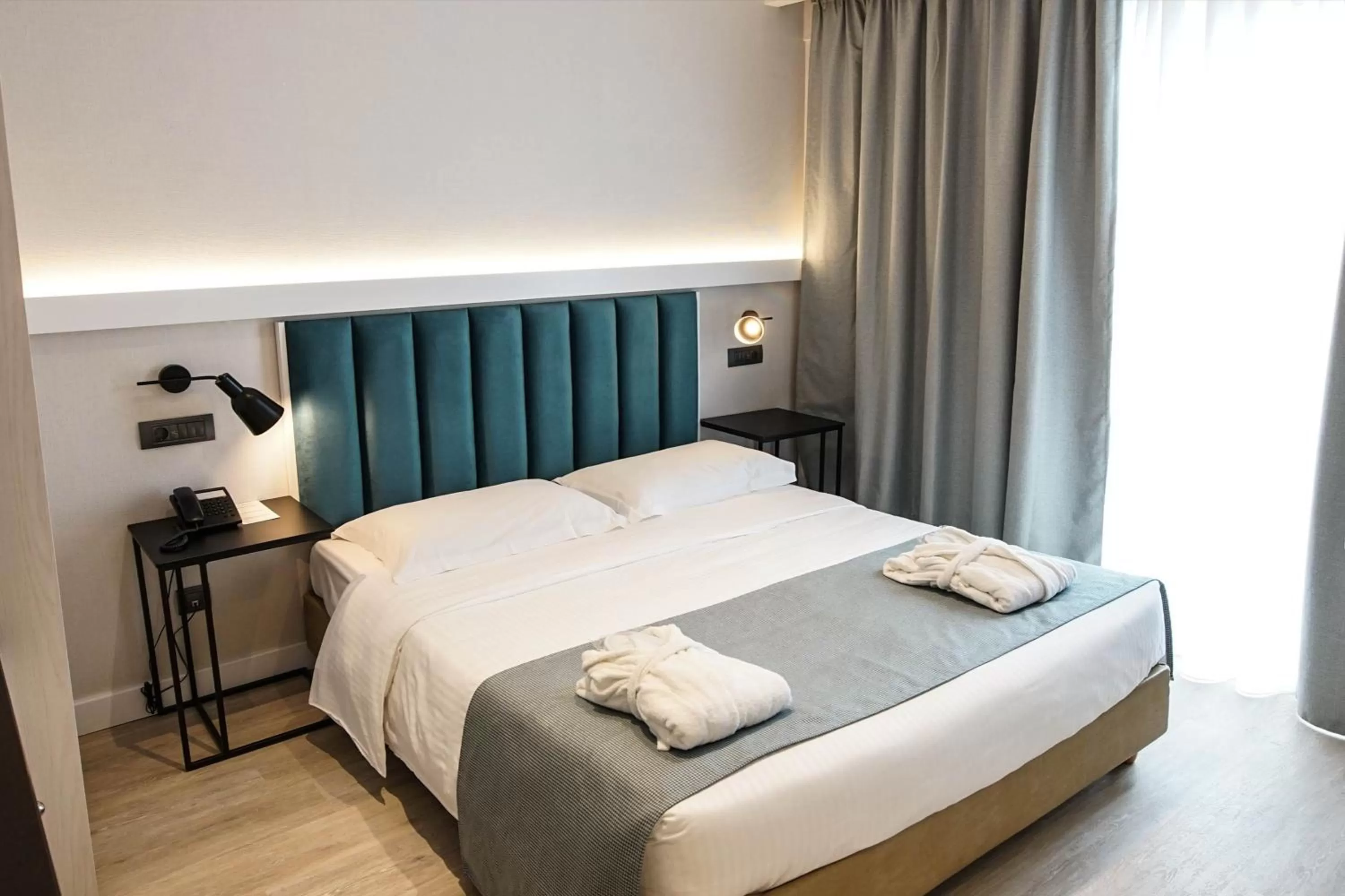 Junior Suite with Acropolis View in Athens Cypria Hotel