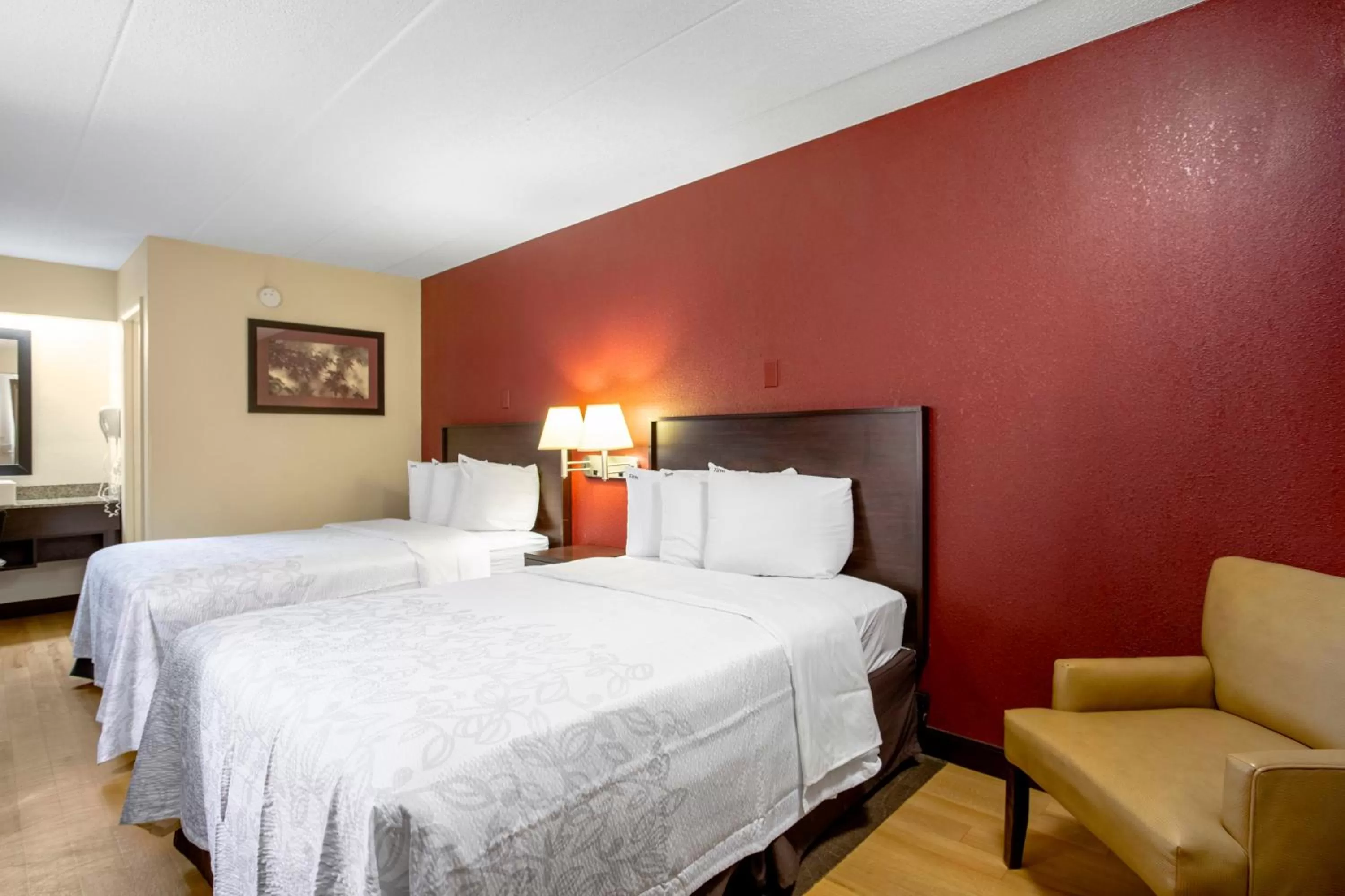 Deluxe Room with Two Double Beds Smoke Free in Red Roof Inn PLUS+ Baltimore-Washington DC/BWI Airport
