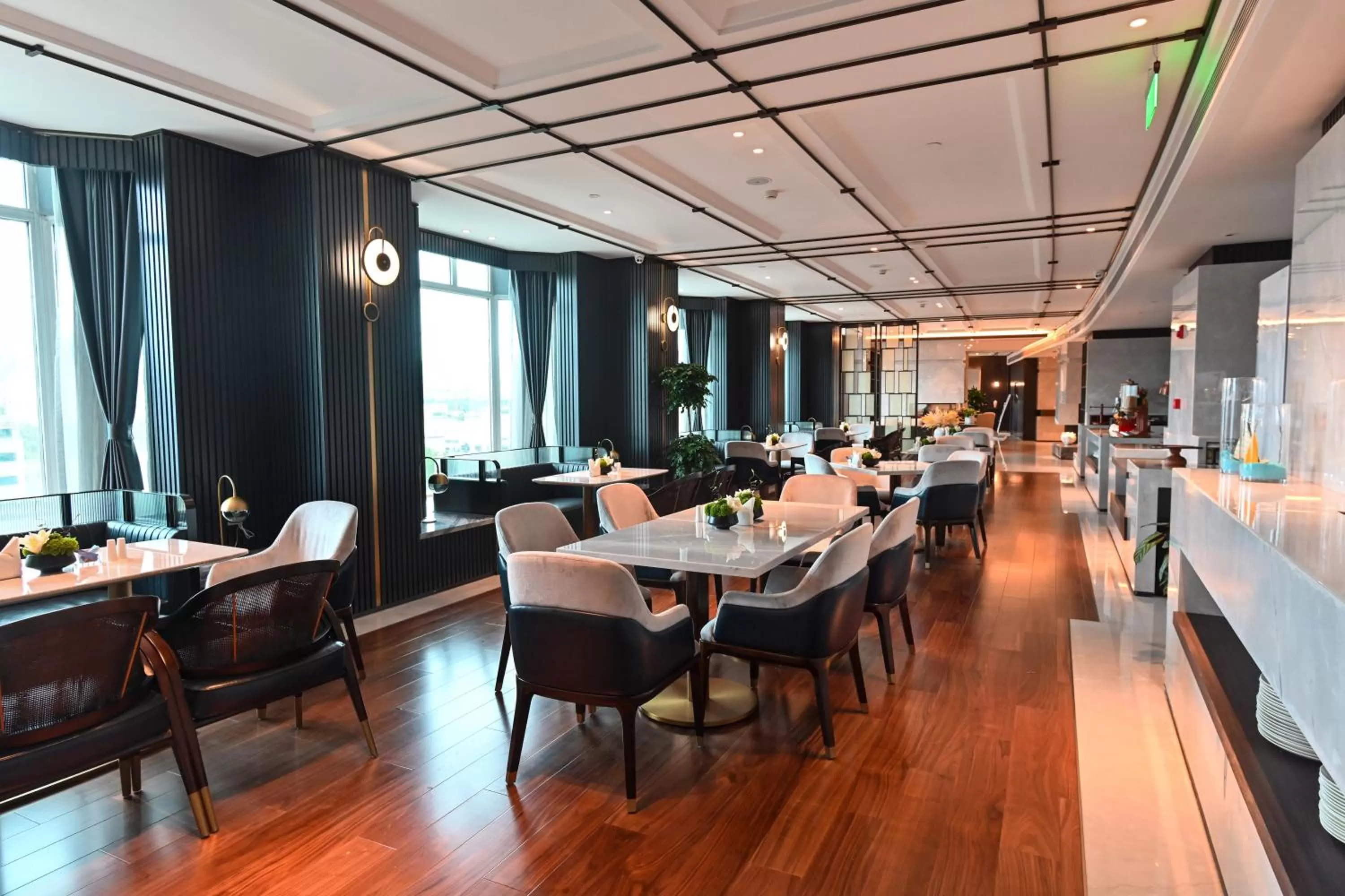 Restaurant/places to eat in Wyndham Qingdao