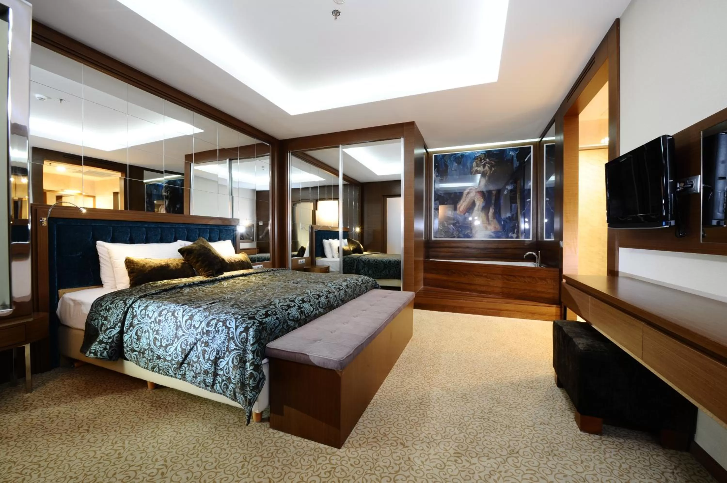 City view, Bed in Ramada by Wyndham Podgorica