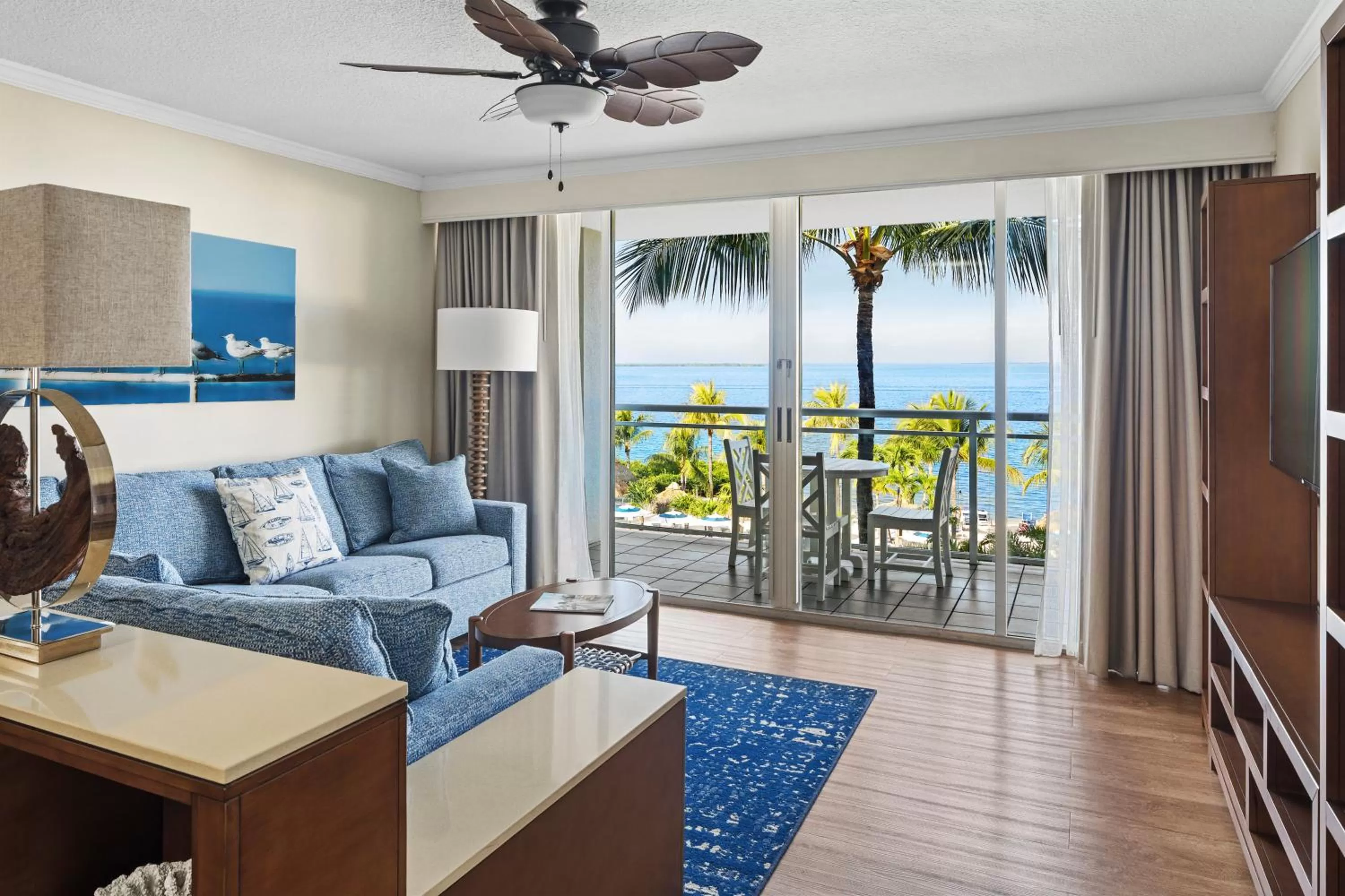 Two Bedroom Suite,Partial Bay View in Reefhouse Resort and Marina