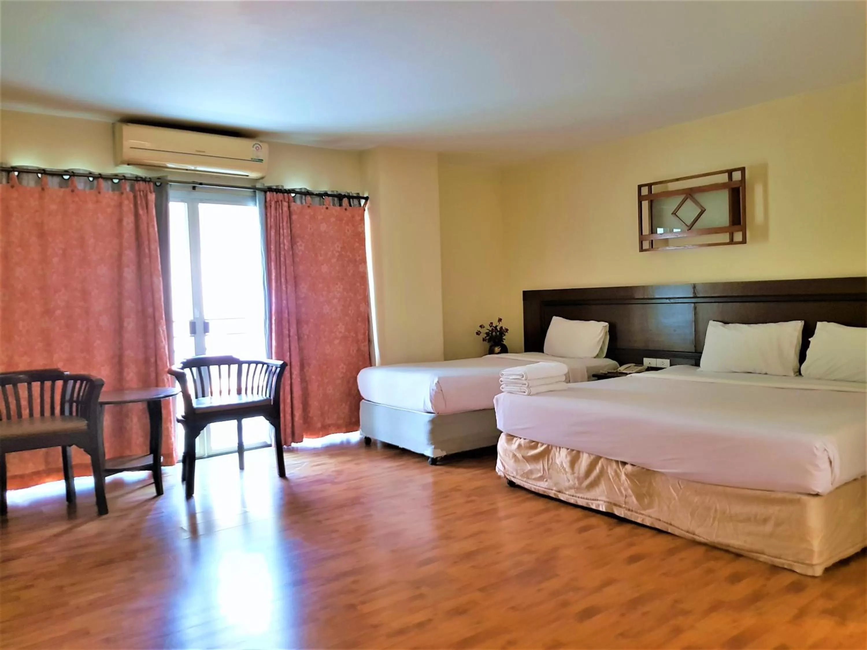 Deluxe Room (Old Building) in Pangviman Place Resotel SHA Plus