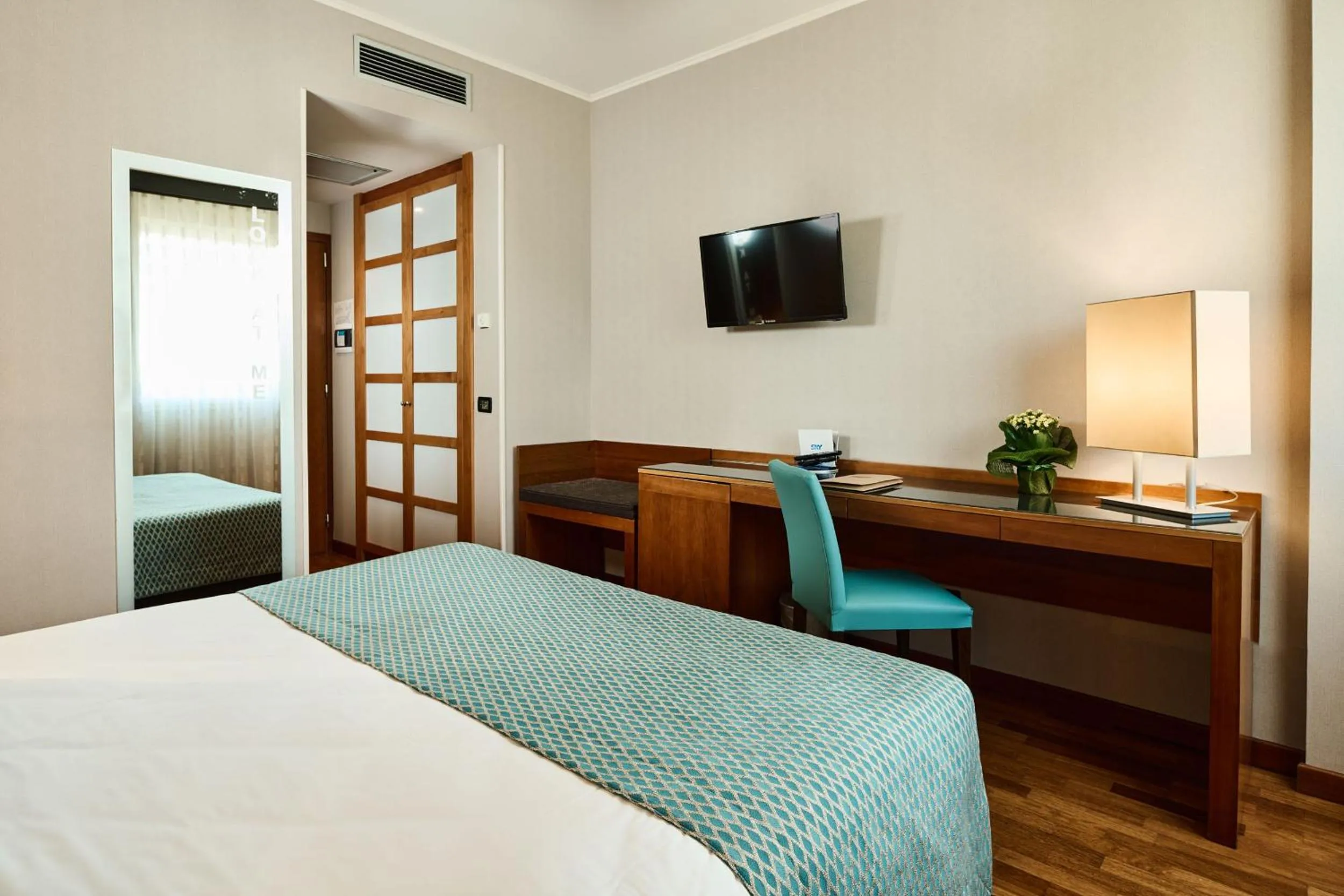 Standard Double or Twin Room in Hotel Da Vinci