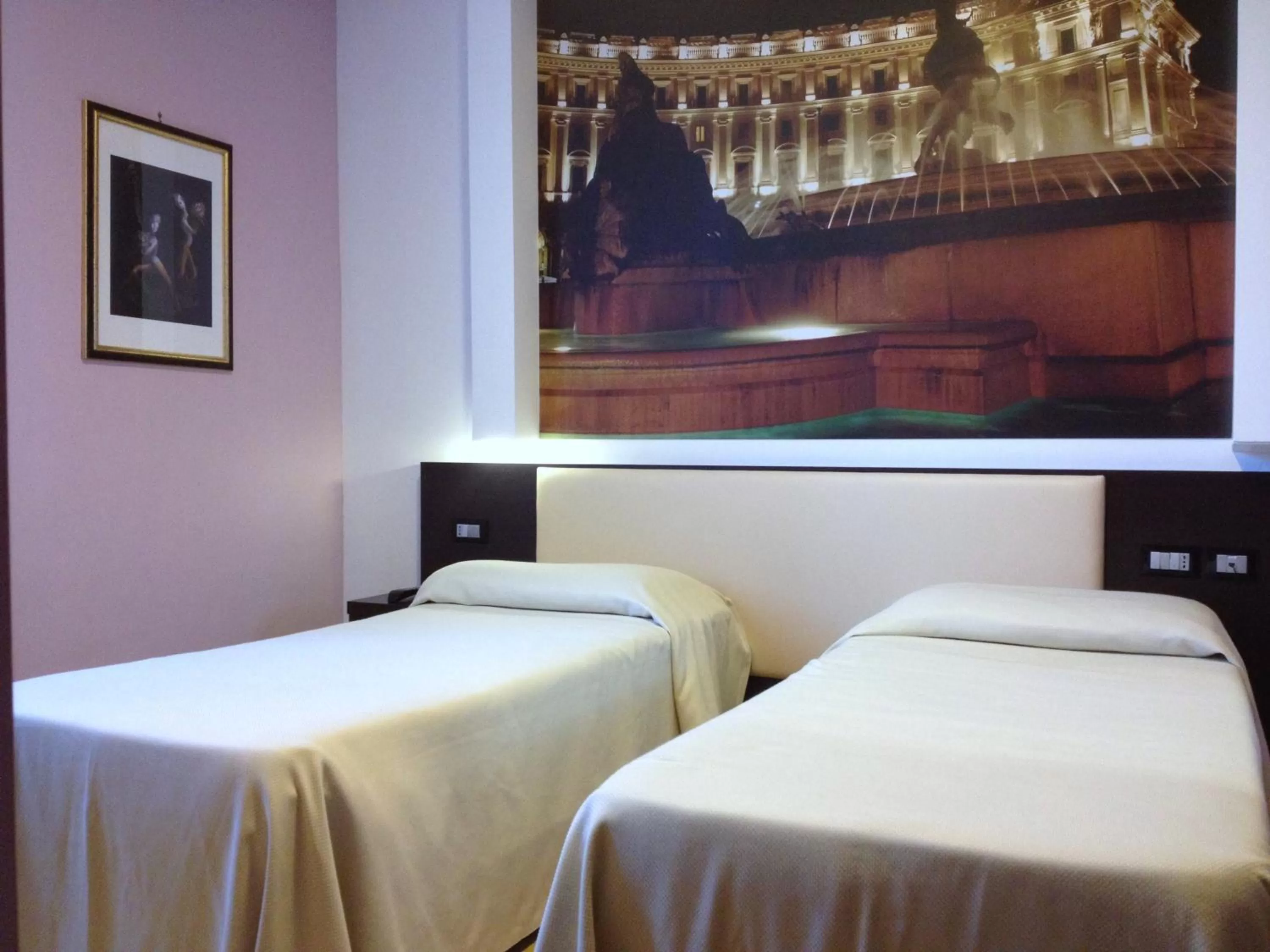 Twin Room in Hotel Star