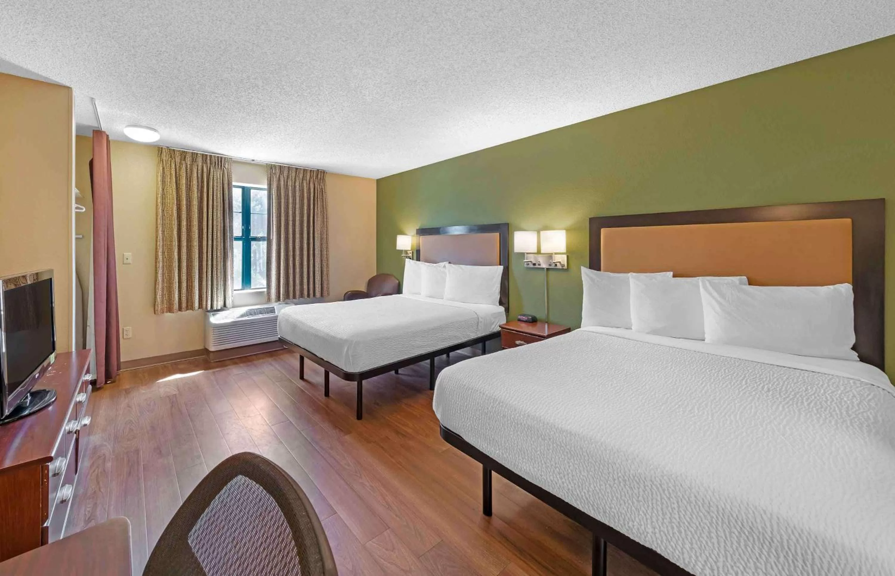 Studio with 2 Double Beds - Non-Smoking in Extended Stay America Select Suites - Chicago - Naperville - West