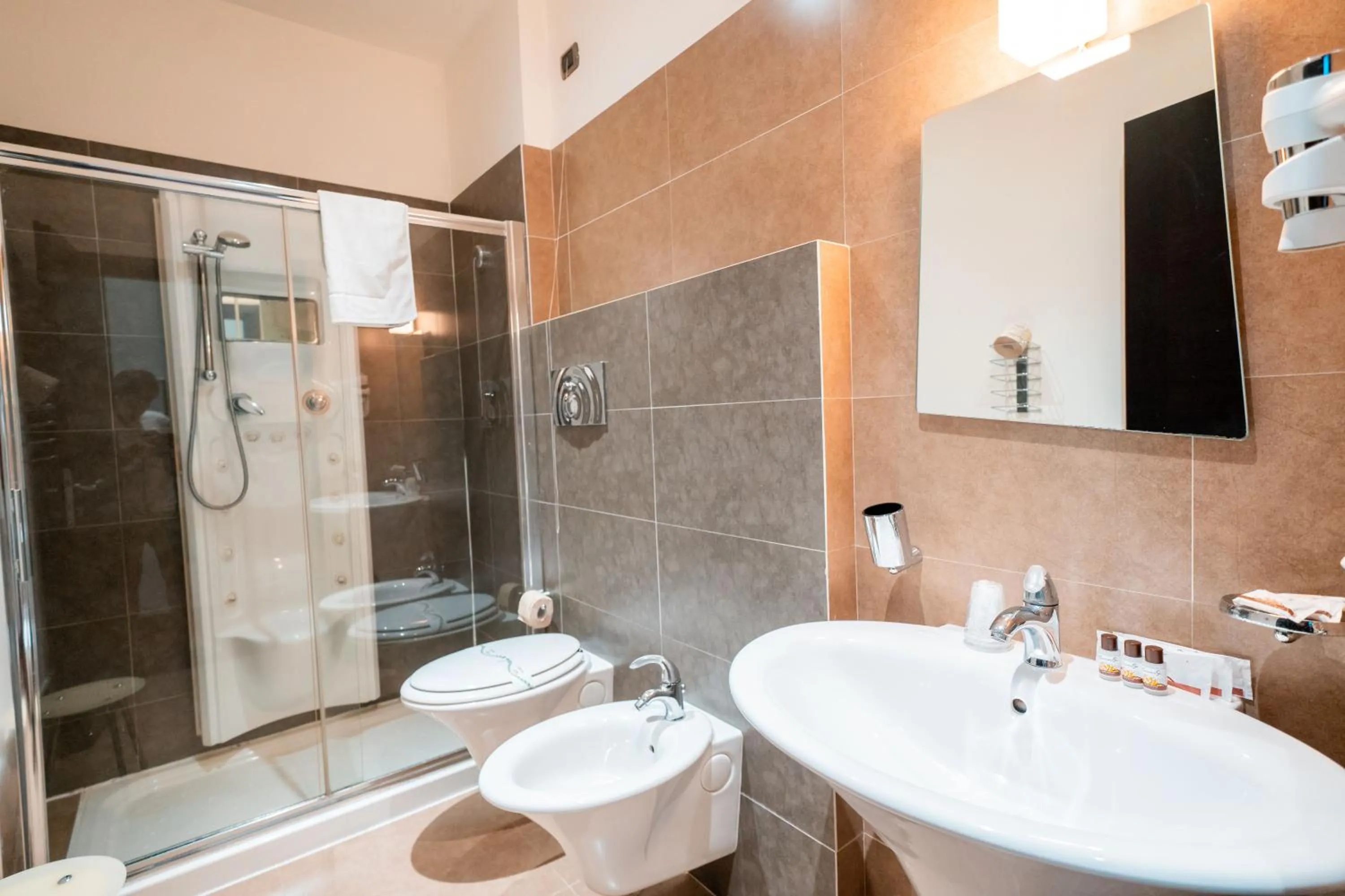 Single Room in Albatros Hotel