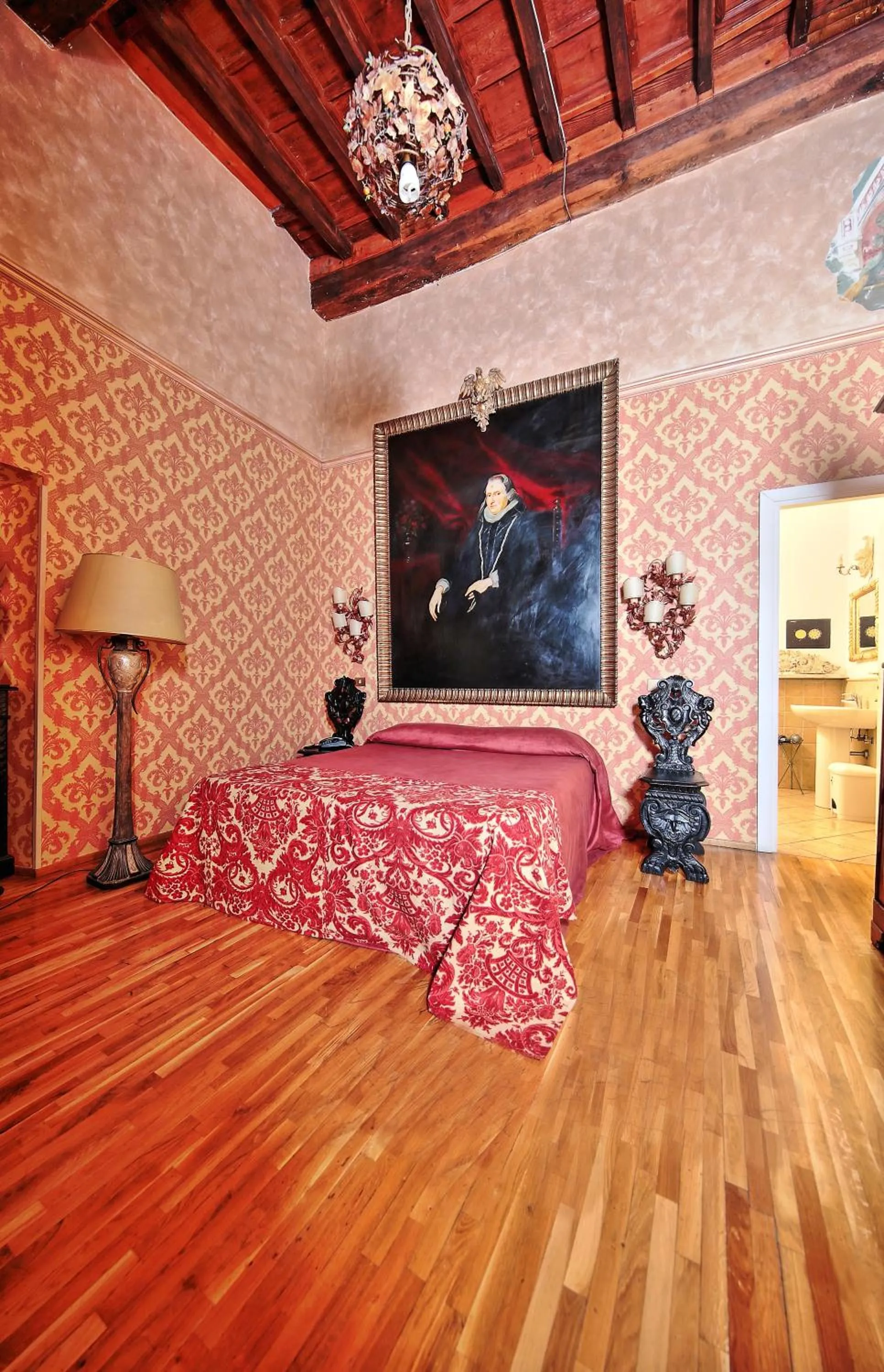 Large Double Room in Antica Dimora dell'Orso