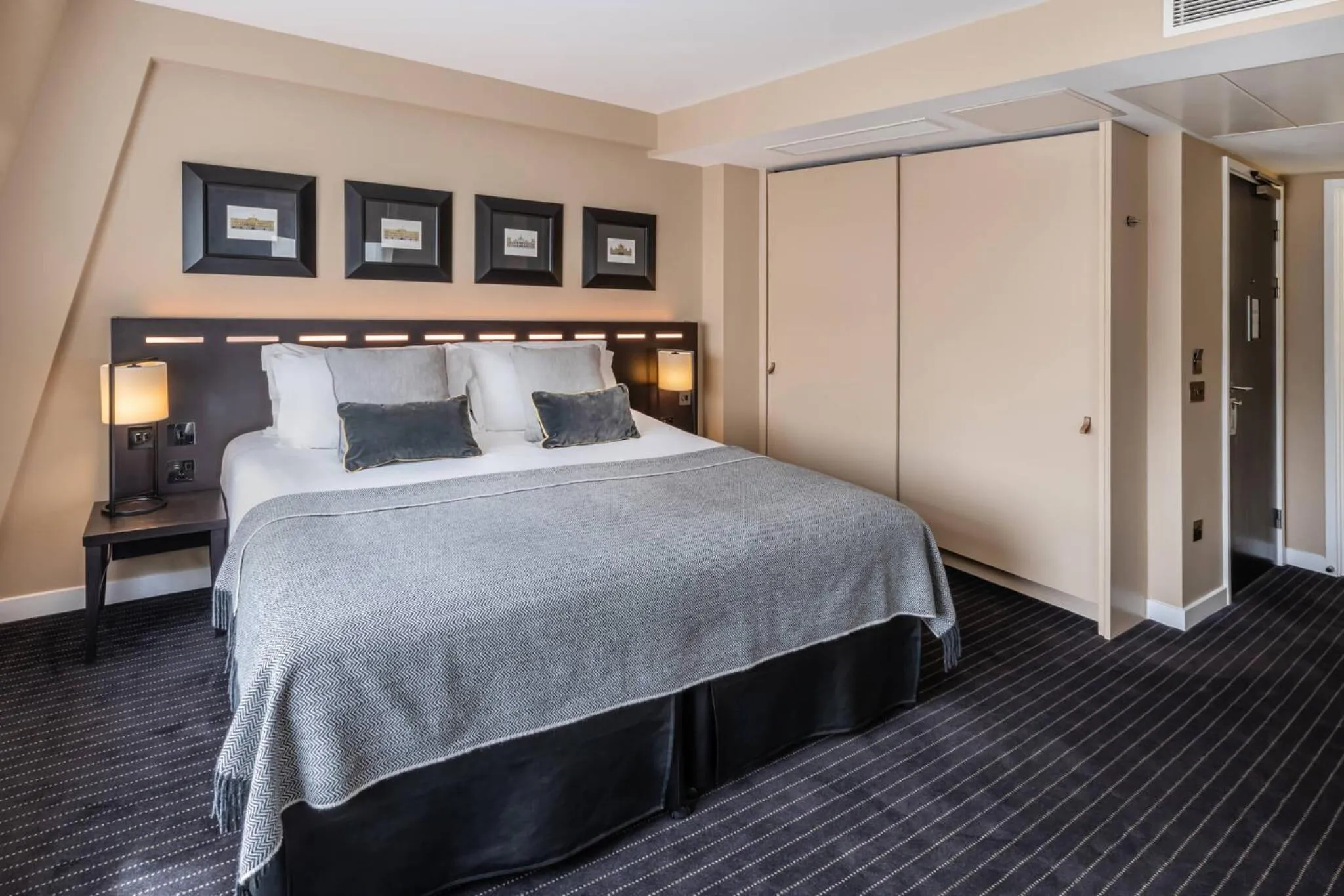 Superior King or Twin Room in The Resident Victoria