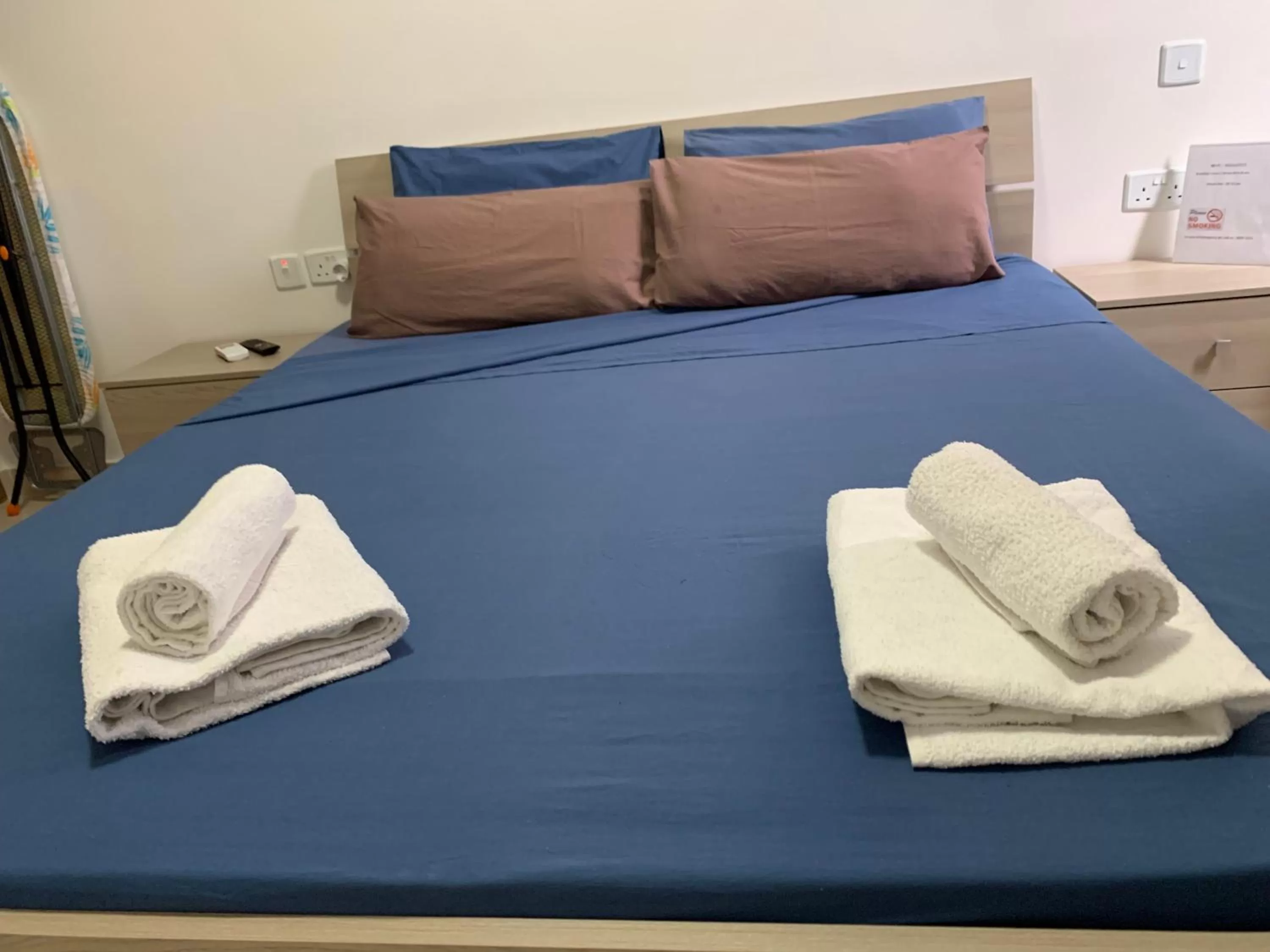 Double Room with Private Bathroom in Mon-Chery