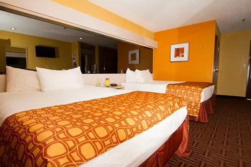 Queen Room with Two Queen Beds - Smoking in Microtel Inn & Suites by Wyndham Amarillo