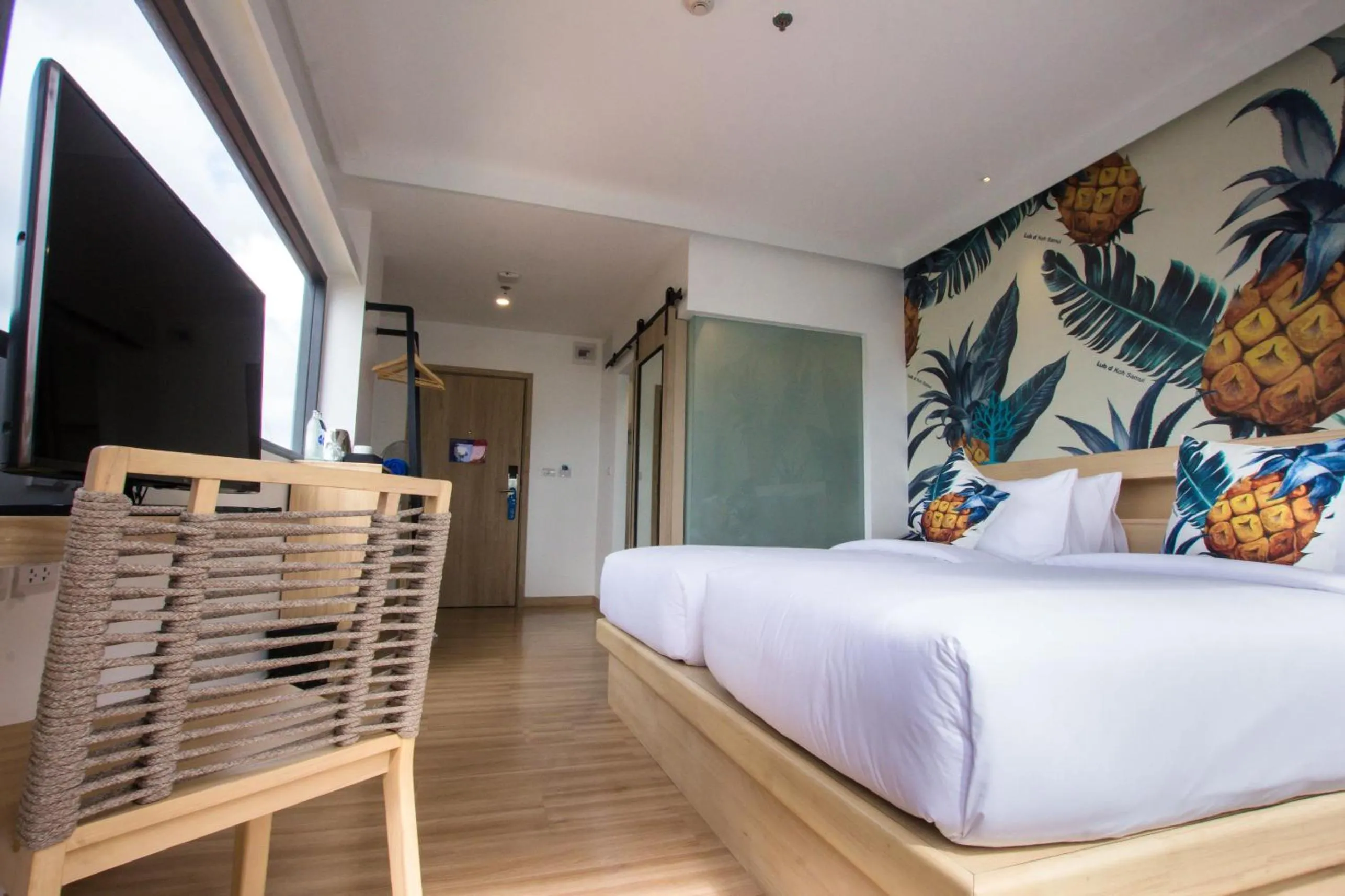 Deluxe Twin Room in Lub d Koh Samui Chaweng Beach - Beachfront & Vibrant Social Vibe