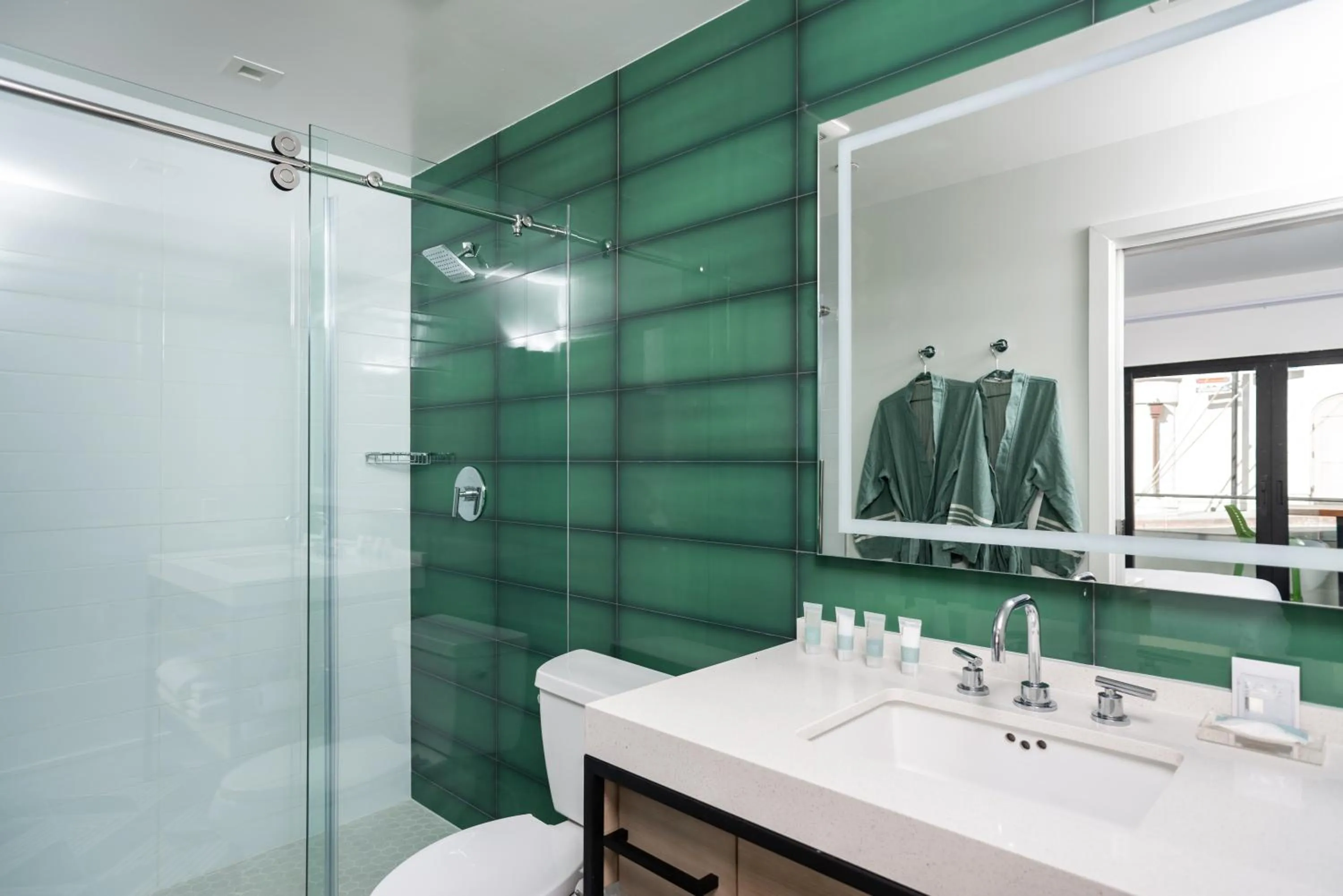 Deluxe King Room in Bellanca Hotel