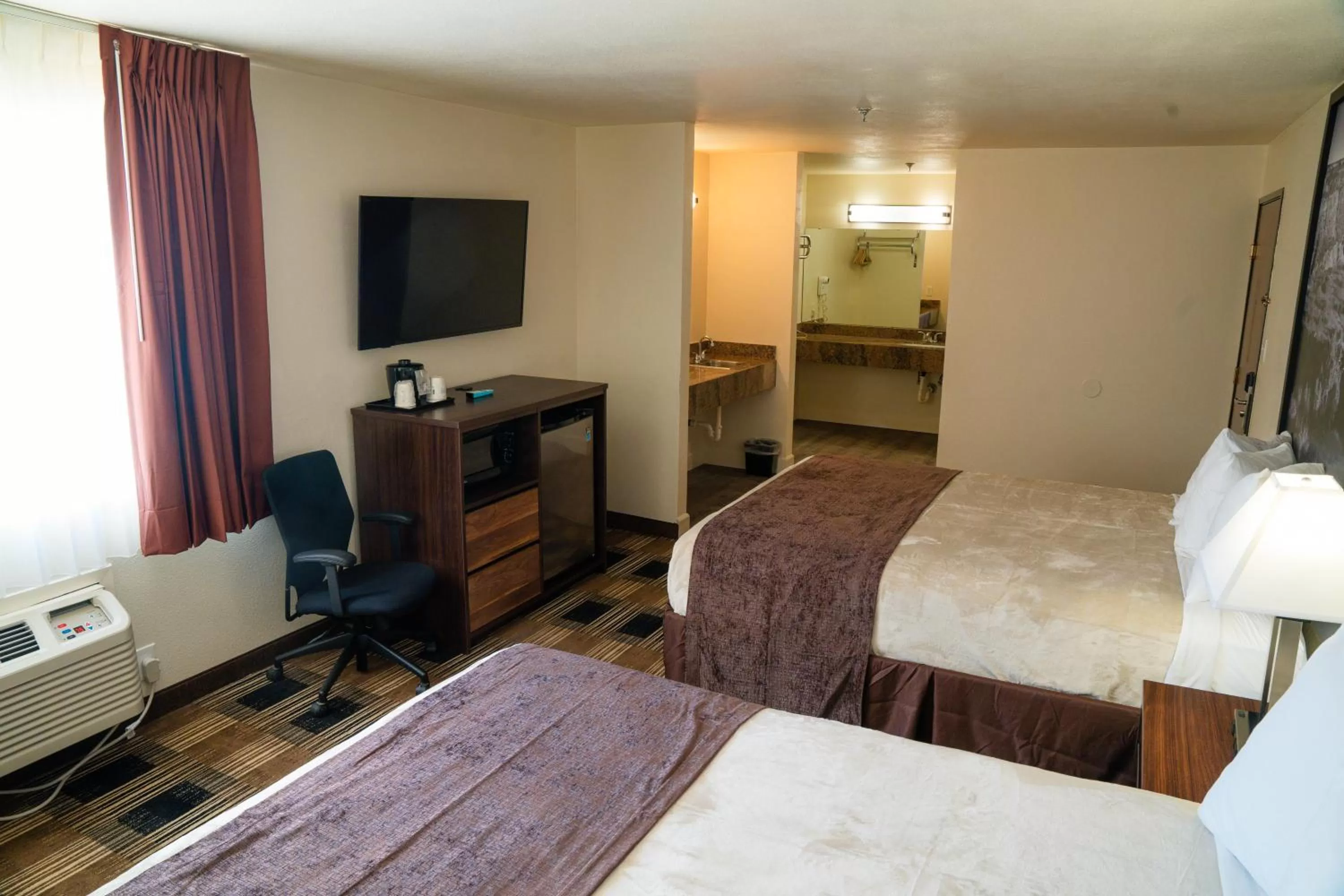 Studio Suite with Two Queen Beds - Non-Smoking in Super 8 by Wyndham Yuma