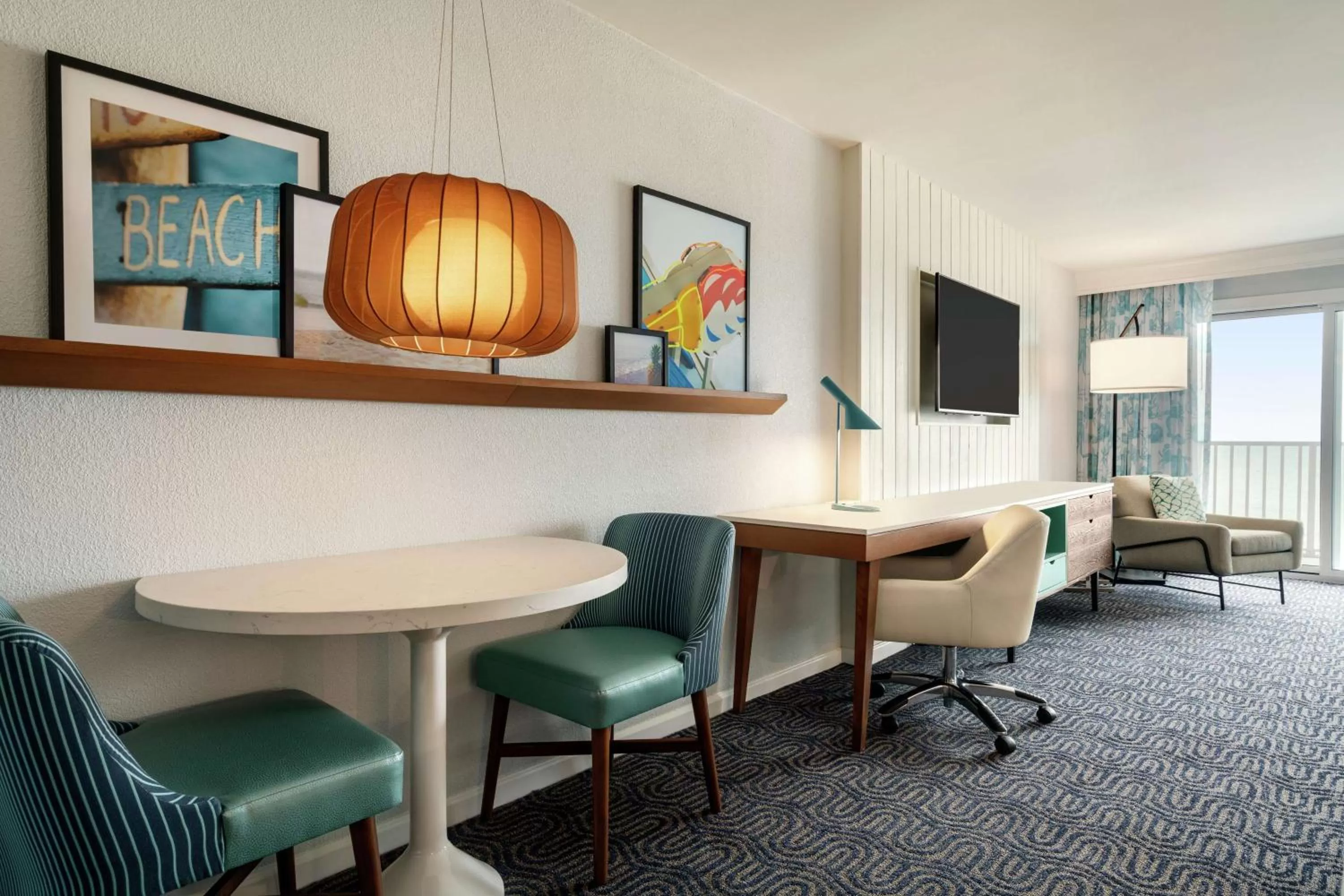 King Room with Kitchen, Balcony and Oceanfront View in DoubleTree by Hilton Ocean City Oceanfront