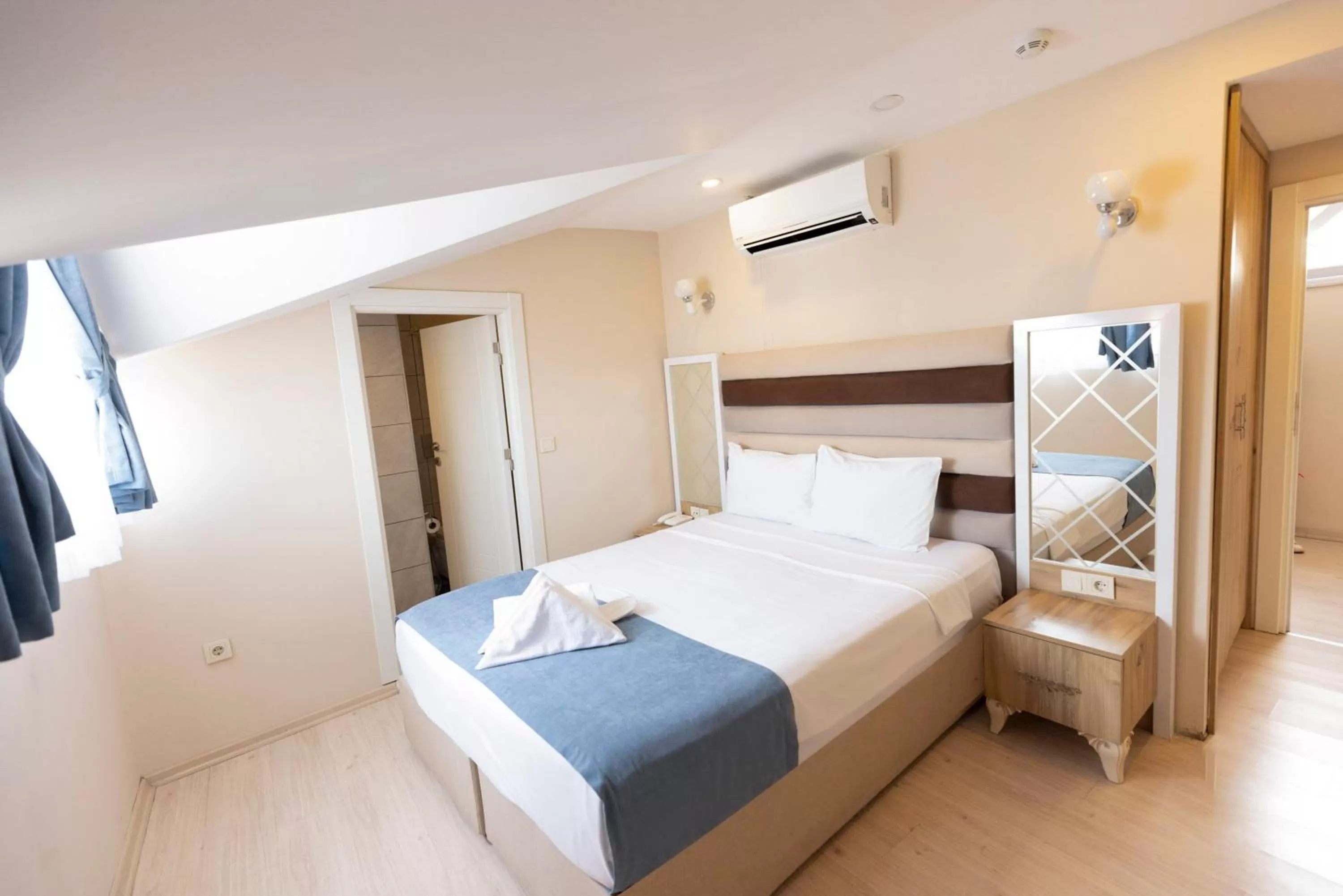 Economy Double Room in De Marêe