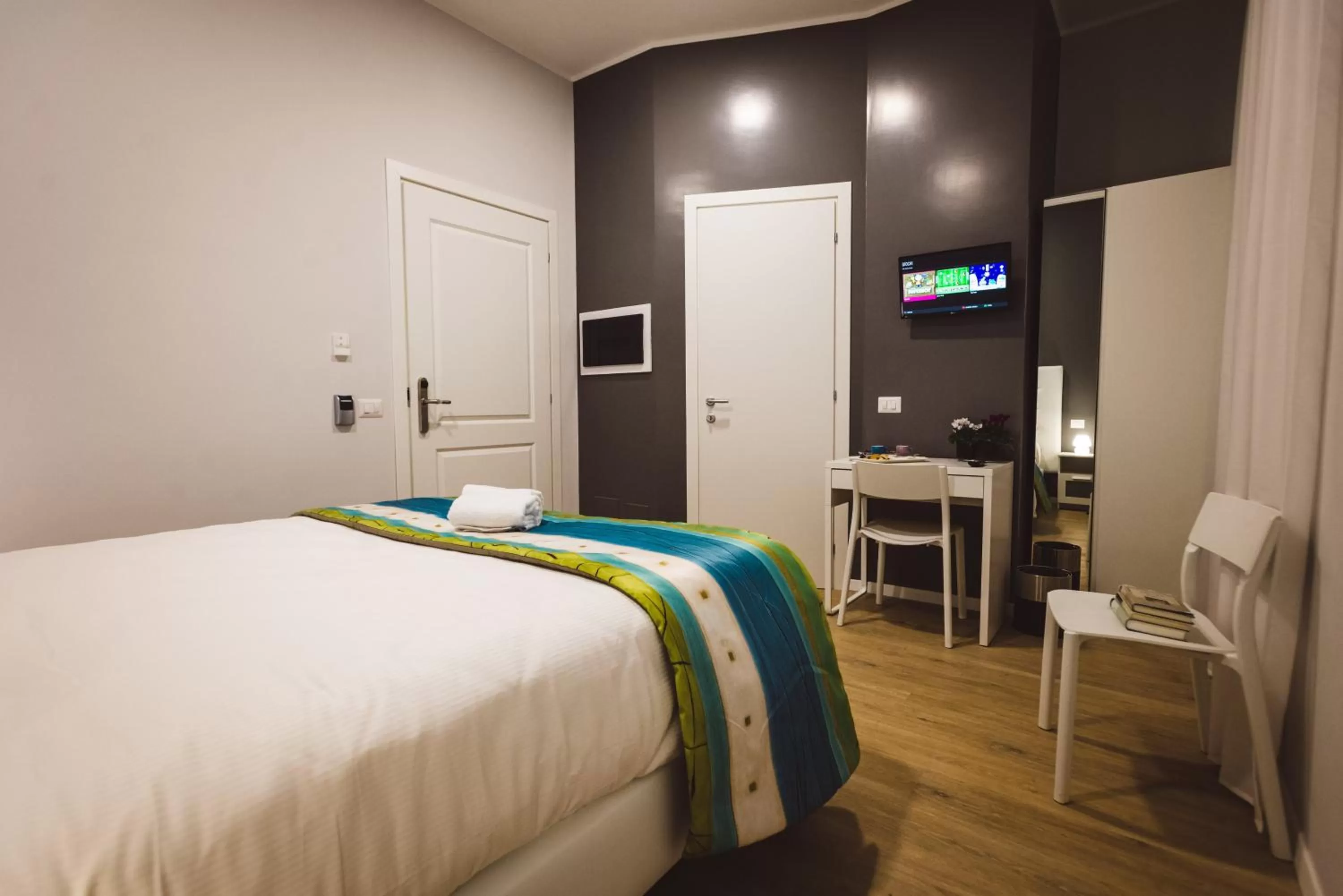 Double or Twin Room with Bathroom - single occupancy in Angelina Rooms in Rome