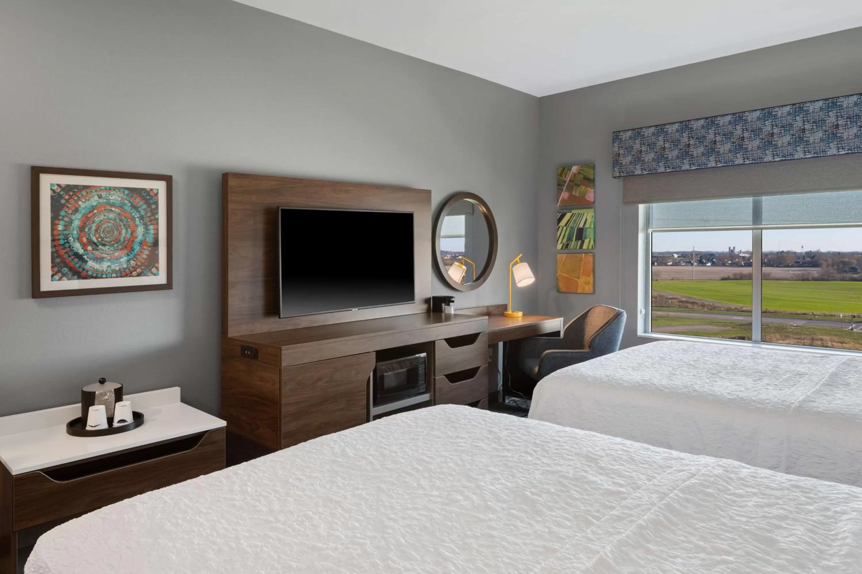 Queen Room with Two Queen Beds in Hampton Inn Circleville, Oh