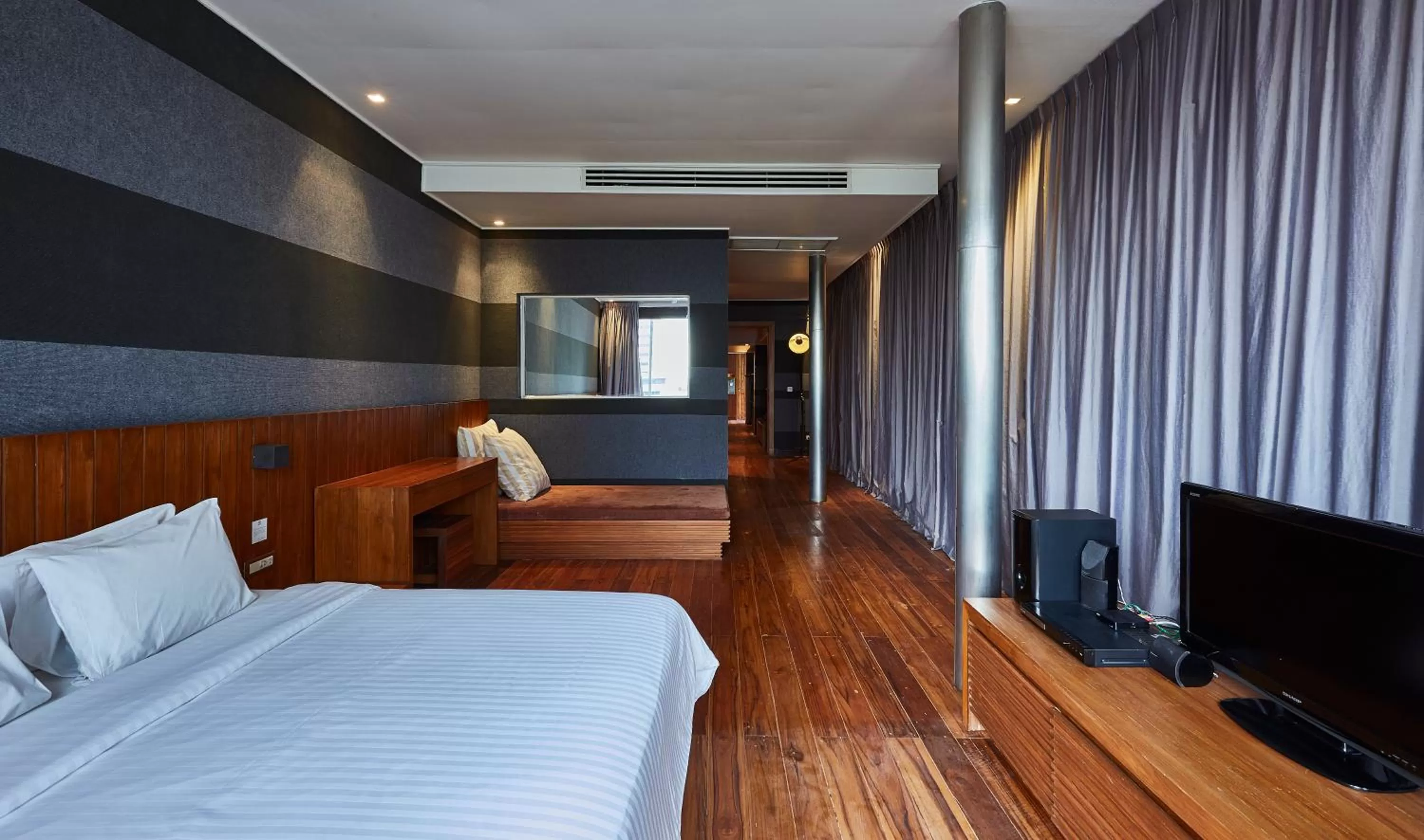 Executive Family Room in LUXX Langsuan Hotel - SHA Plus