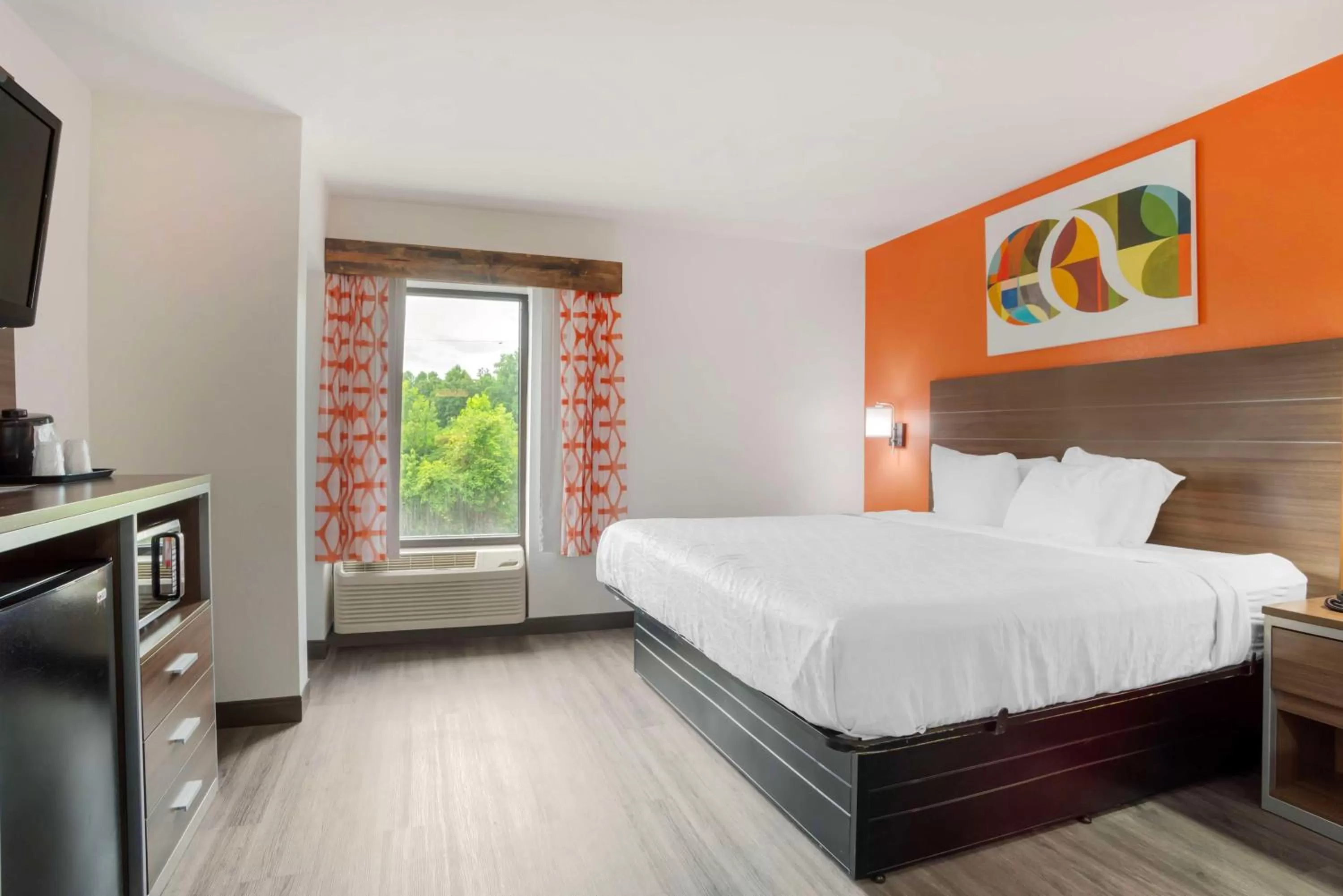 King Room with Sofa Bed - Smoking in Best Western Statesville Inn