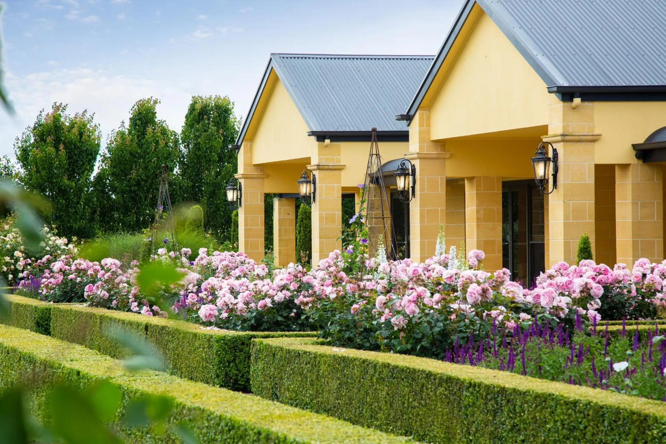 Premier King Suite with Spa in The Barn Accommodation