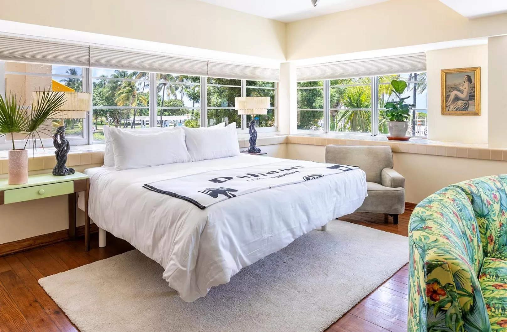 King Suite with Ocean View in Pelican Hotel