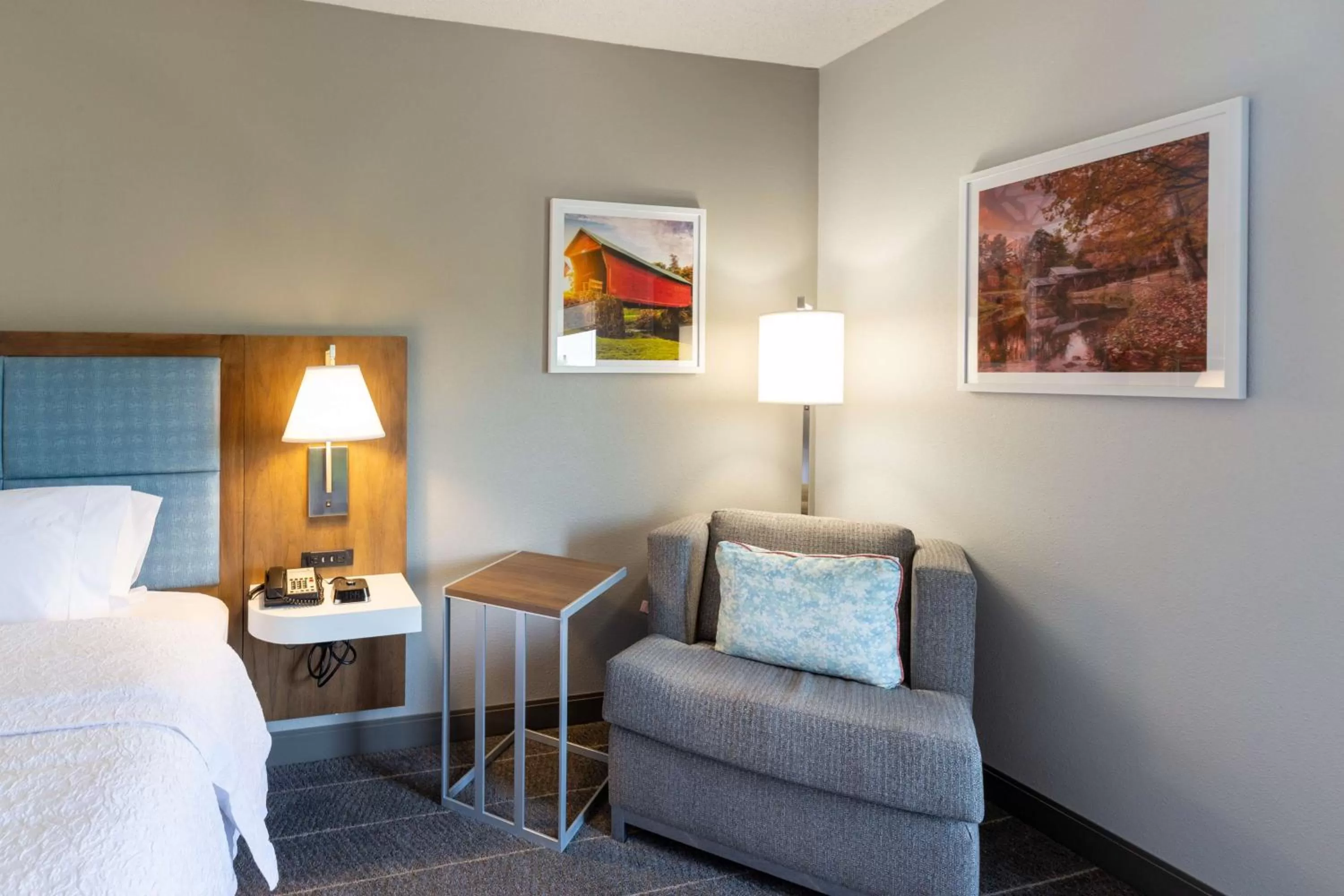 King Room - Mobility Access/Non-Smoking in Hampton Inn Christiansburg/Blacksburg