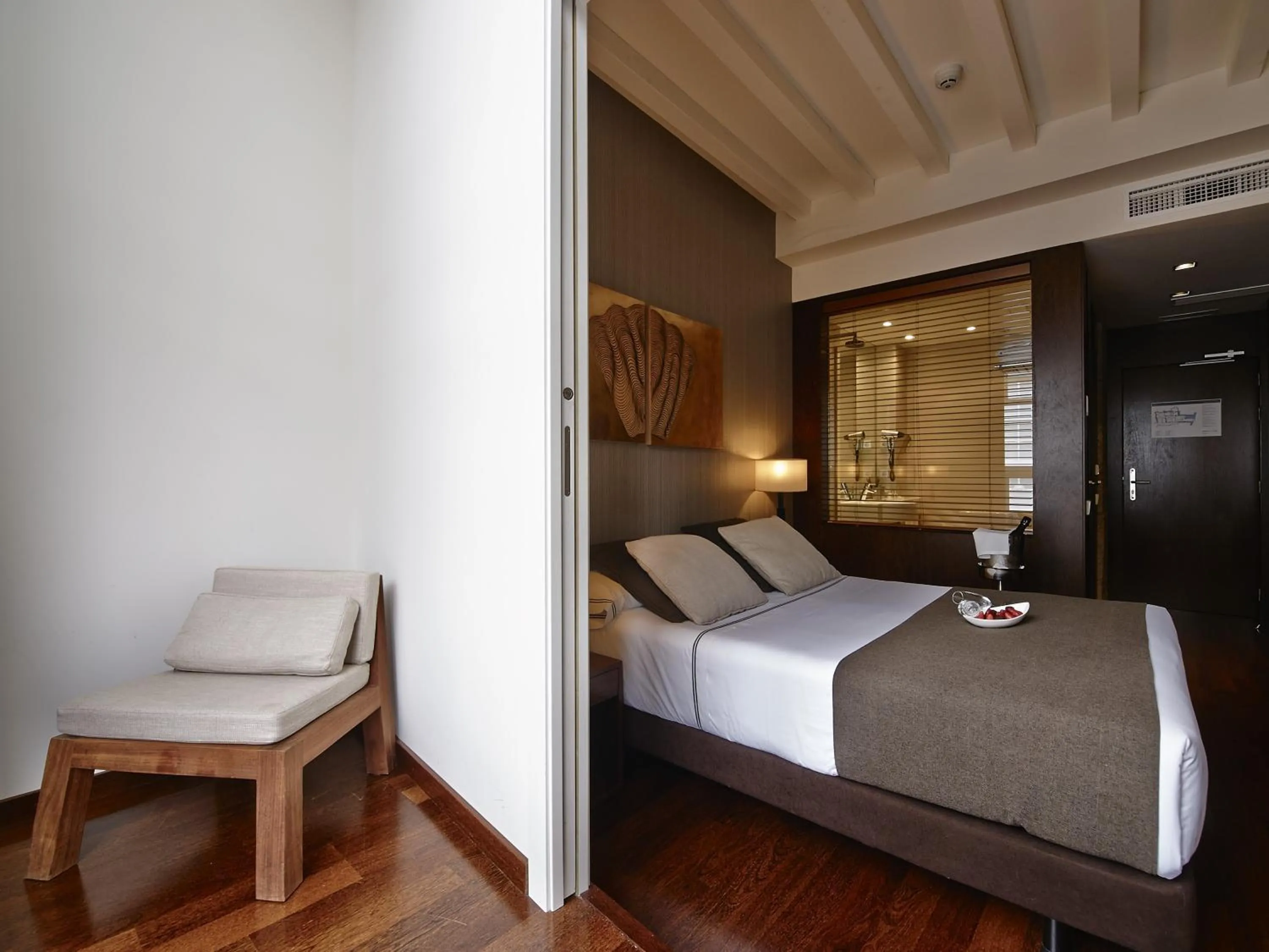 Superior with Gallery in Carris Casa de la Troya