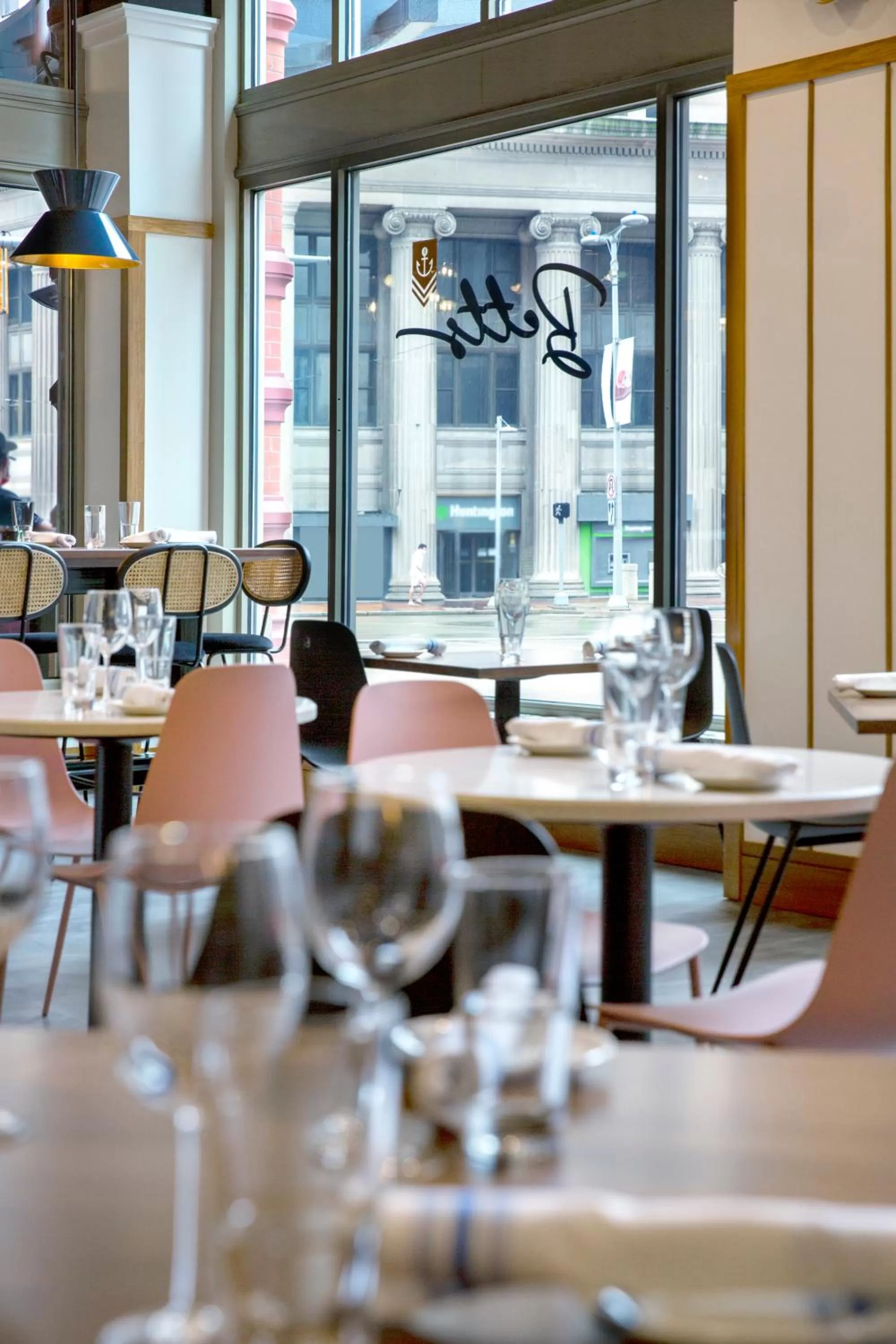 Restaurant/places to eat in Kimpton Schofield Hotel by IHG