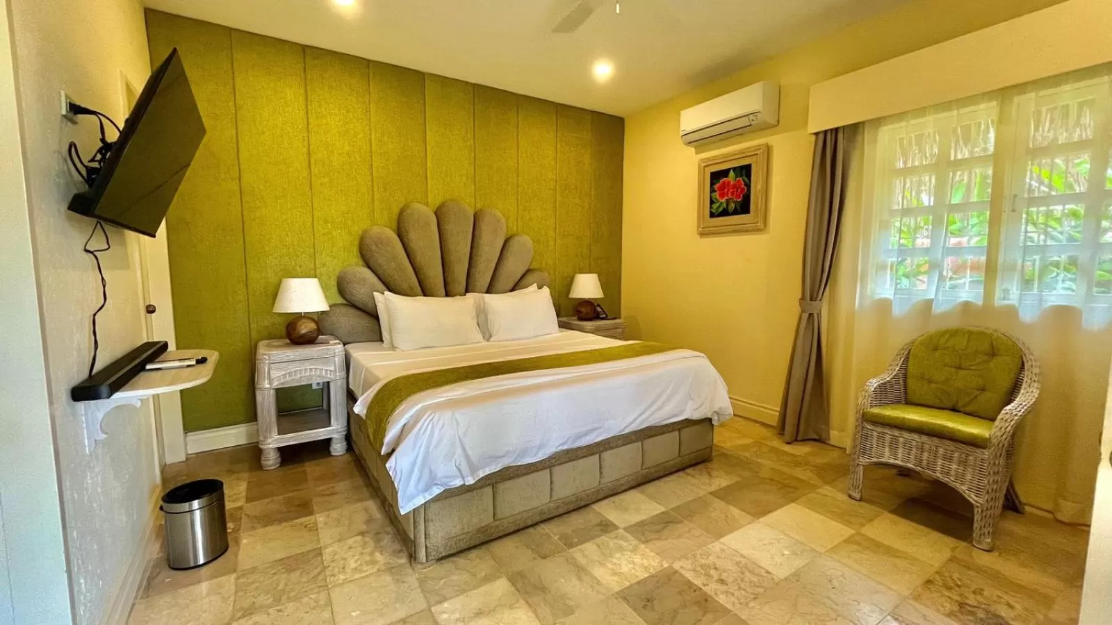 Family Room with Sea View in Coco Grove Beach Resort, Siquijor Island