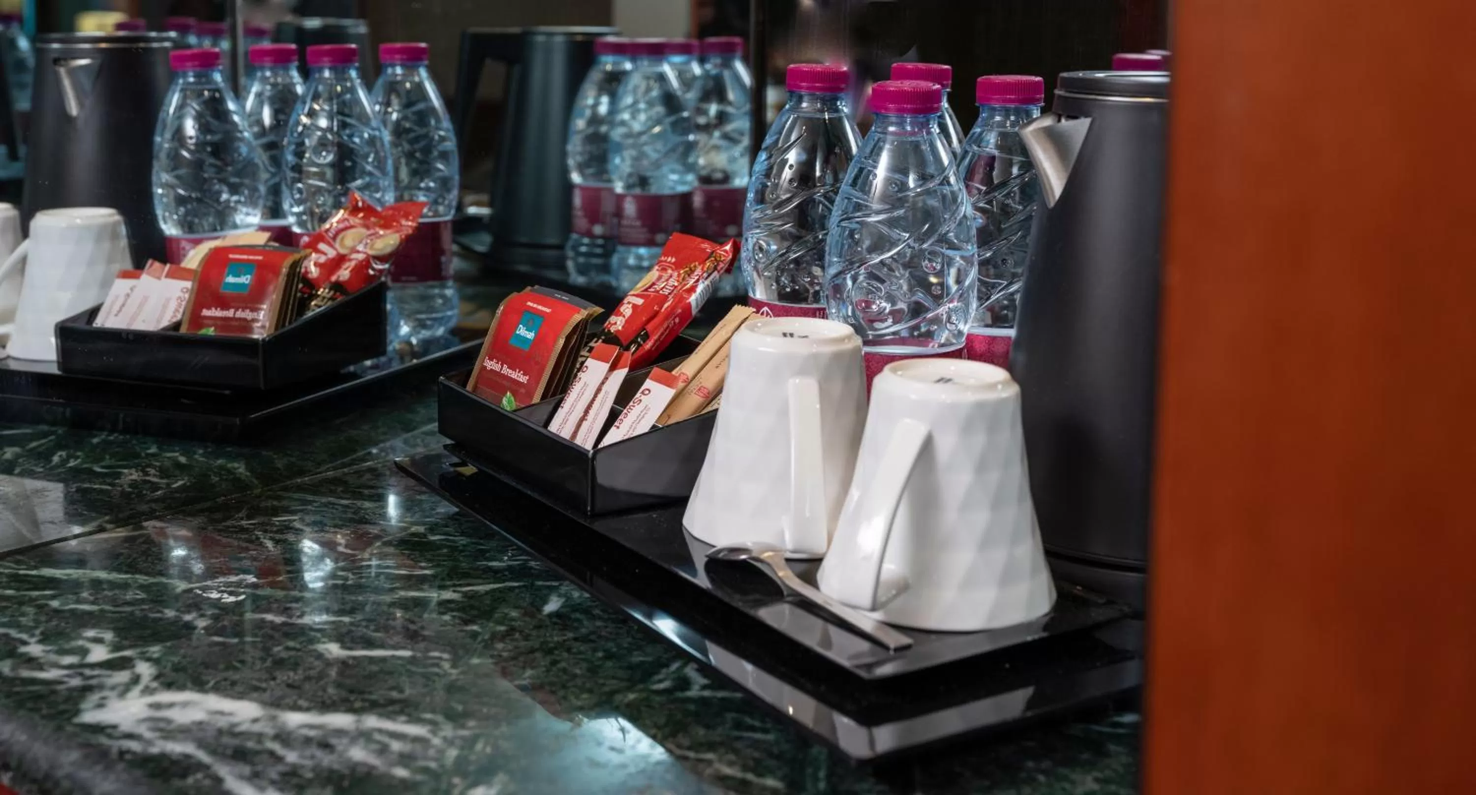 Deluxe Double Room with Sea View in Retaj Al Rayyan