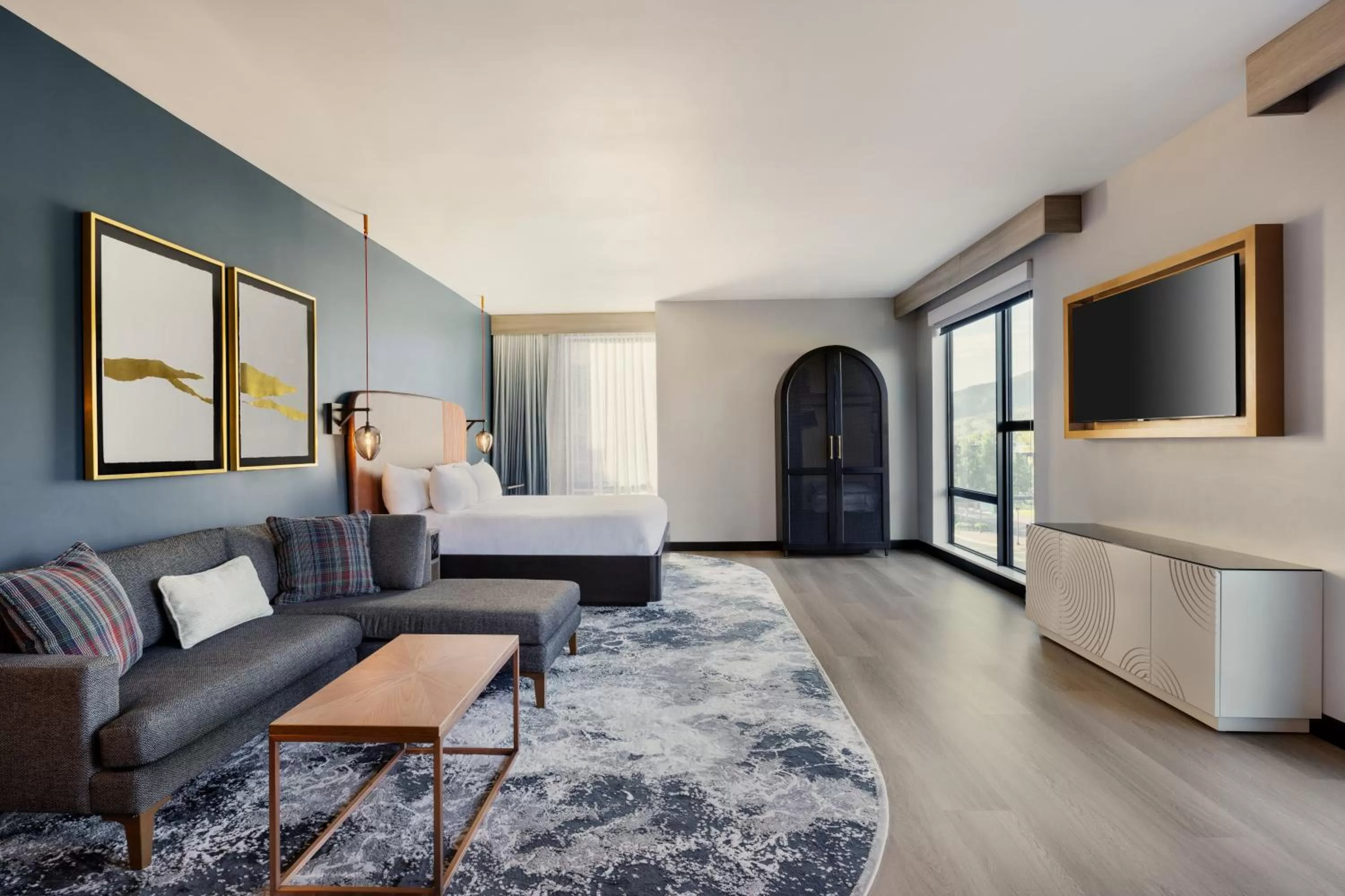King Suite in Hotel Indigo - Silverthorne by IHG