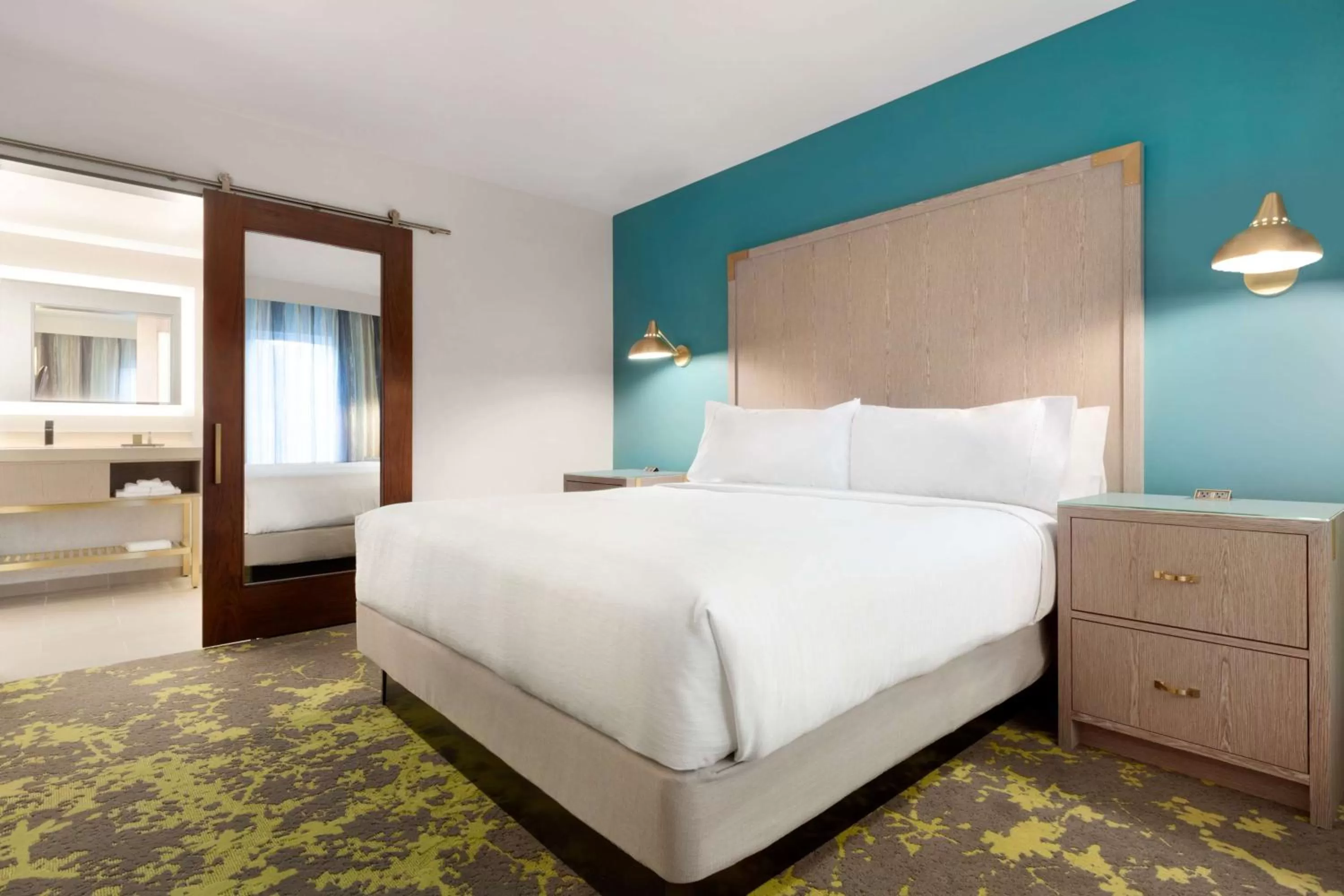 King Suite in Embassy Suites By Hilton Boulder