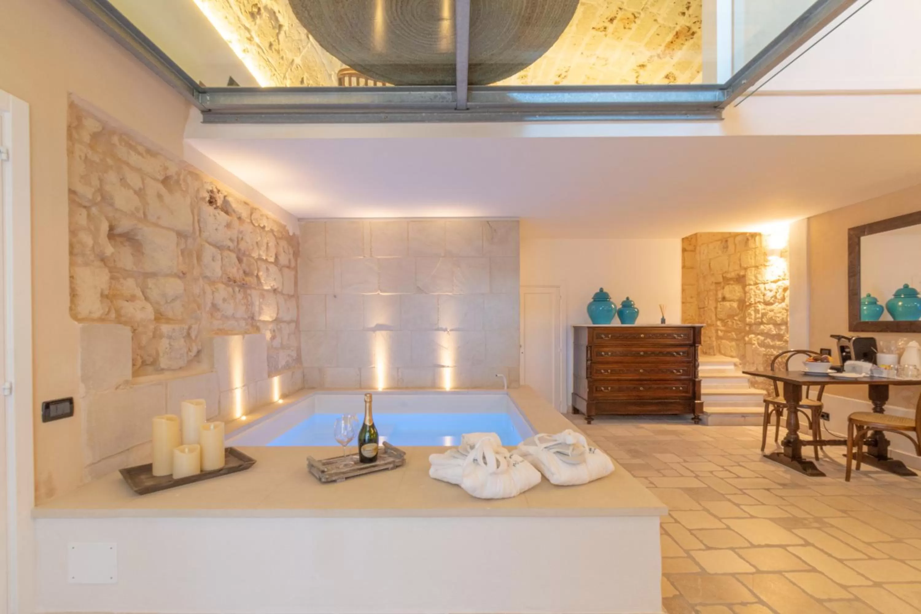 Deluxe Suite with En-suite Pool and Sea View in Masseria dei Monaci