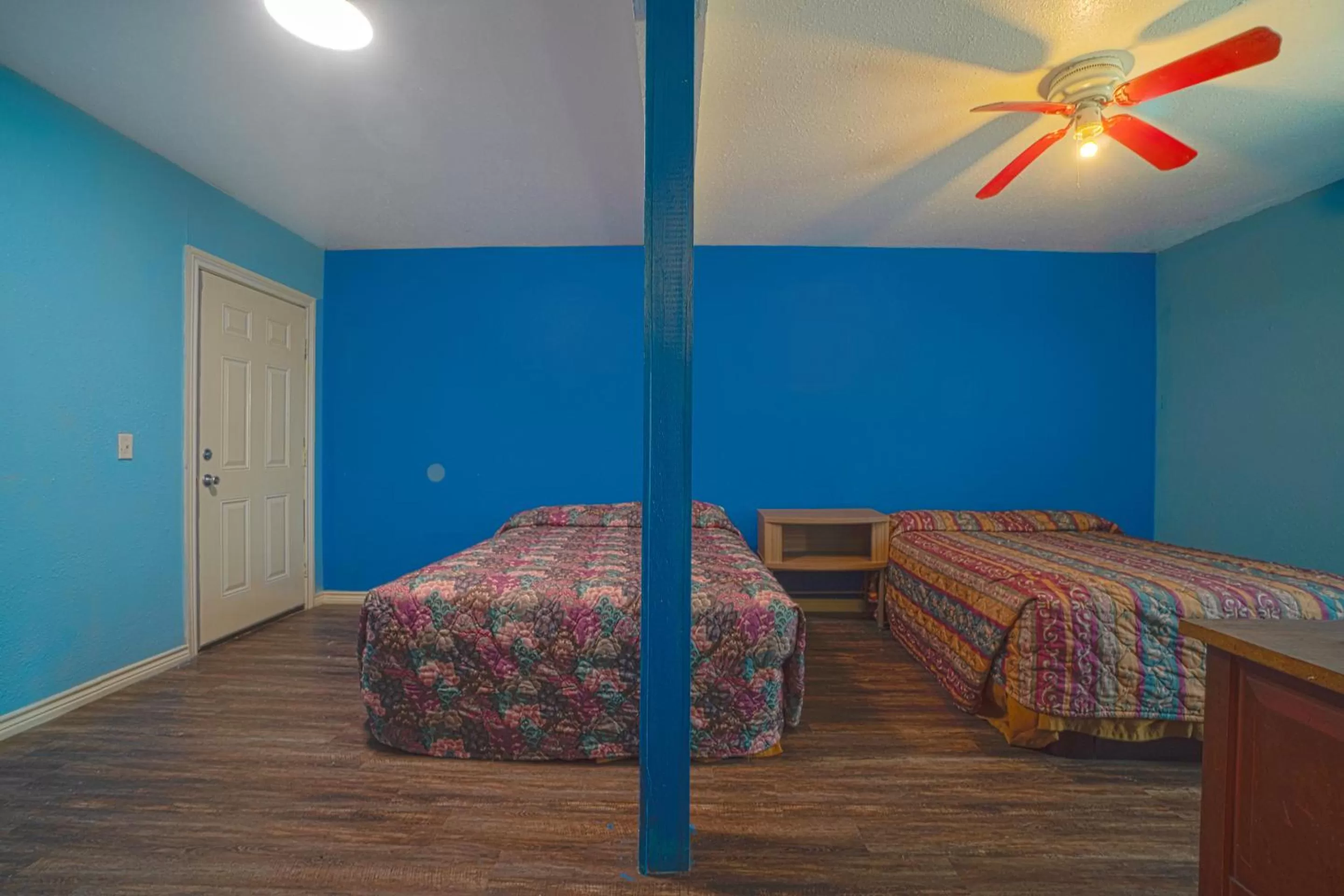 2 Full Bed in Plaza Motel Corpus Christi by OYO