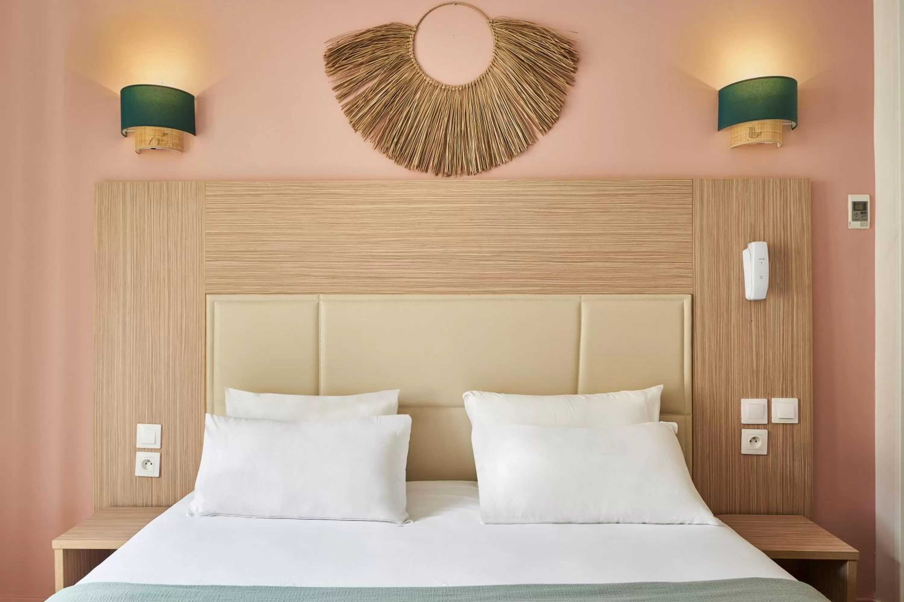 Superior Double Room in Hôtel Kabanel