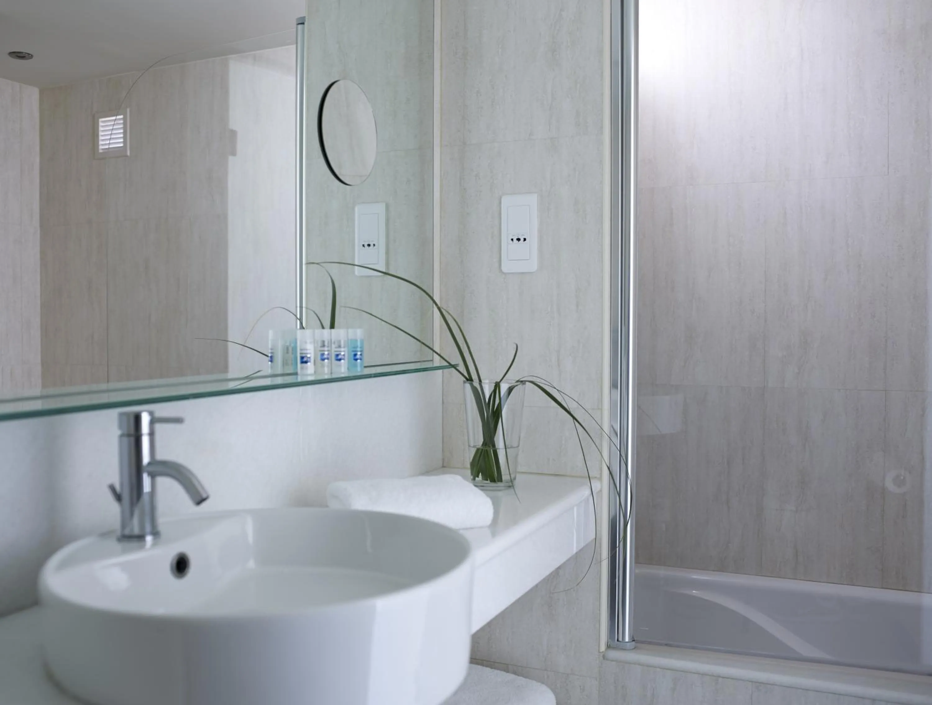 Deluxe Suite with Sea View in Kriti Beach Hotel