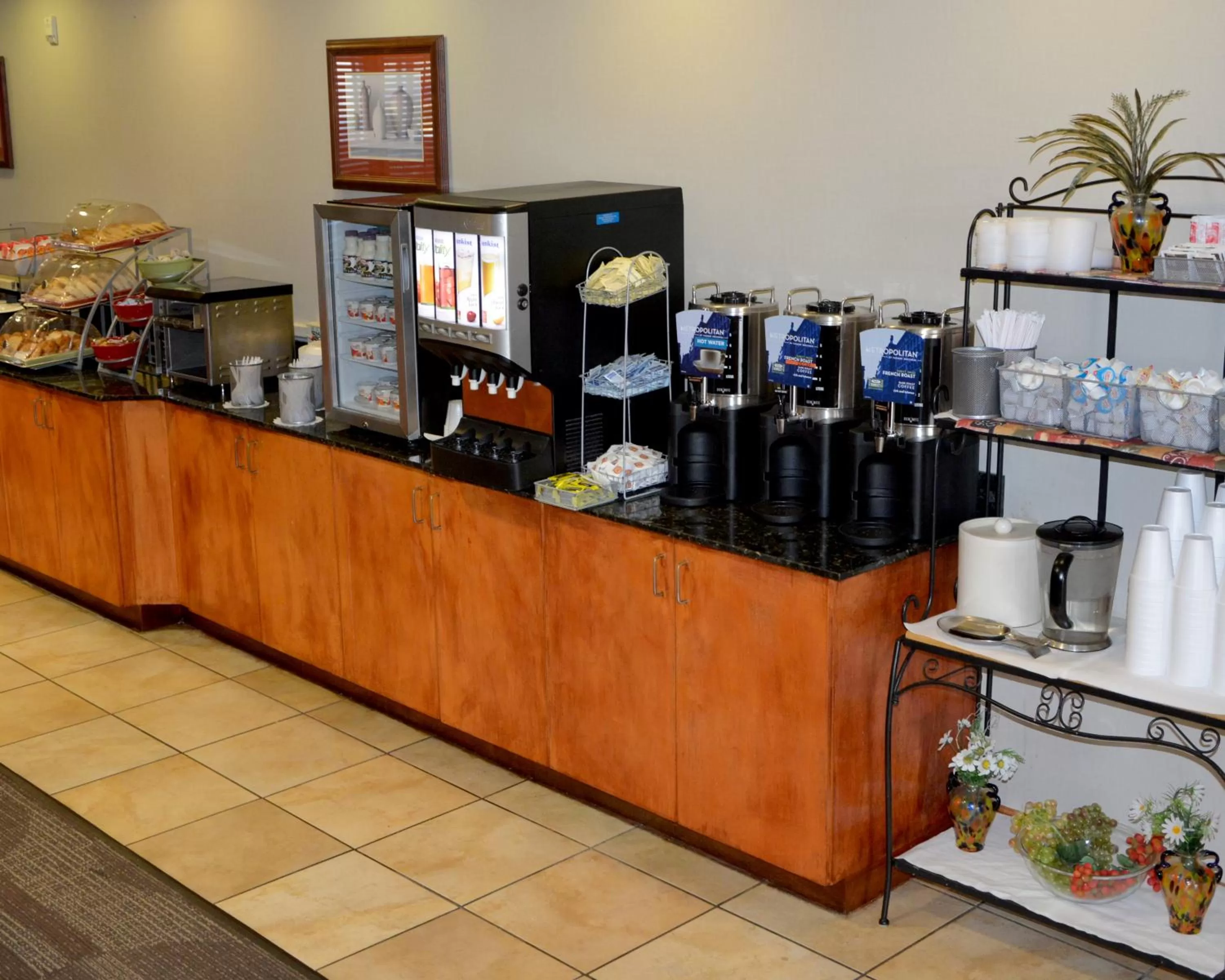 Queen Room with Two Queen Beds - Non-Smoking in Wingate by Wyndham West Monroe