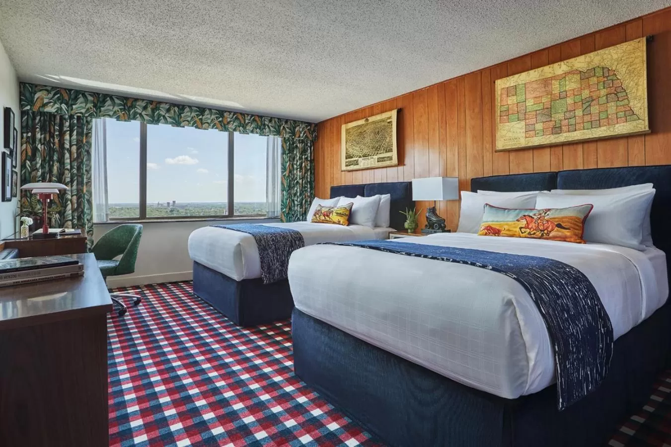 Deluxe Queen Room with Two Queen Beds in Graduate by Hilton Lincoln