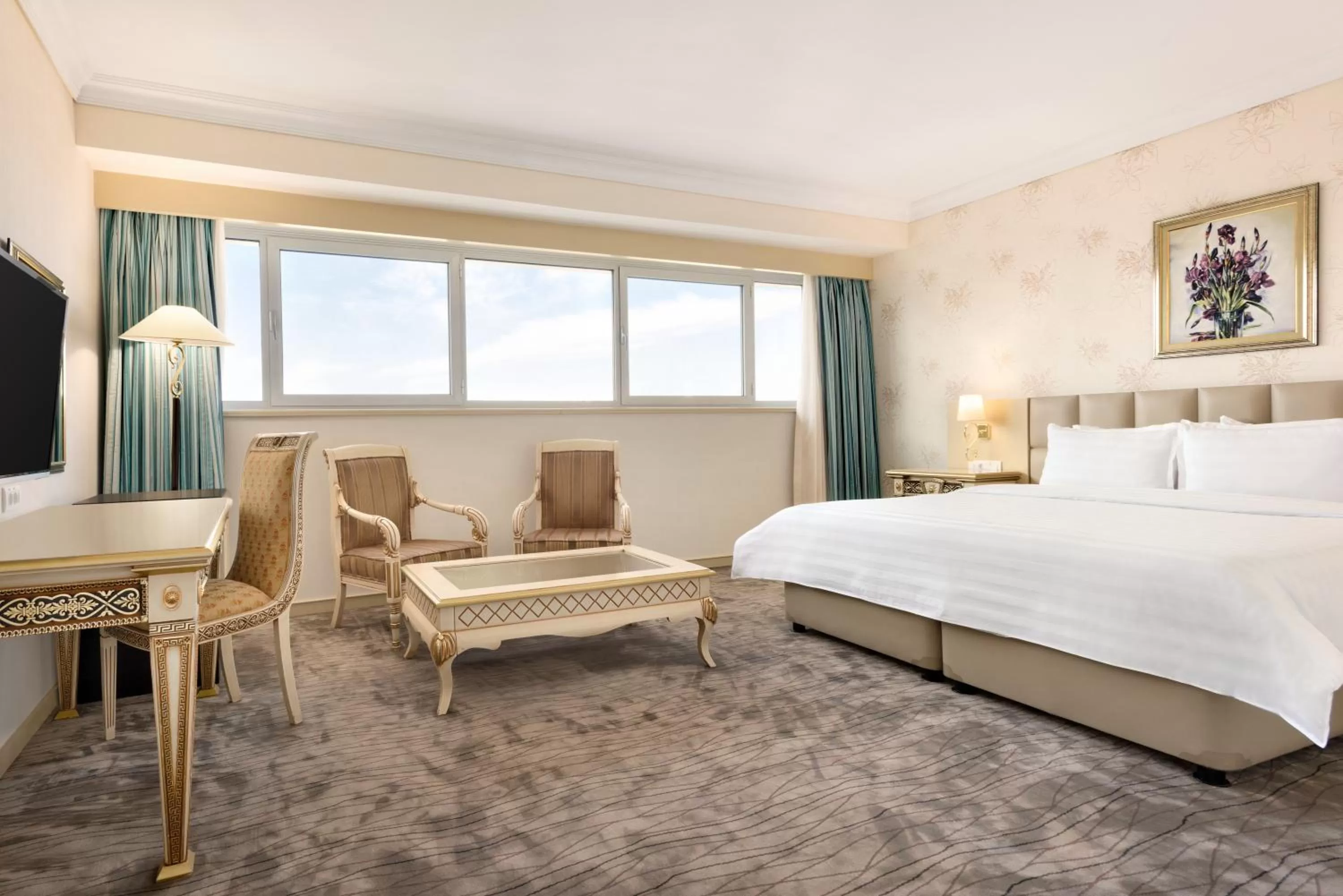Senior King Suite in Wyndham Tashkent