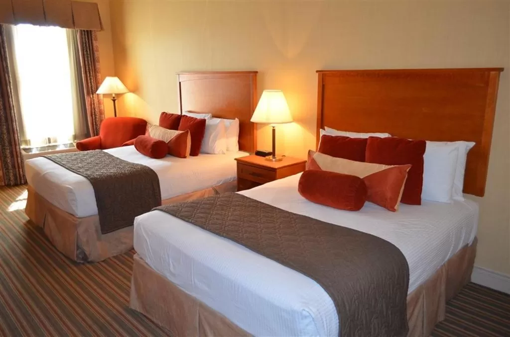 Standard Queen Room with Two Queen Beds in Inn at Cross Keys Station