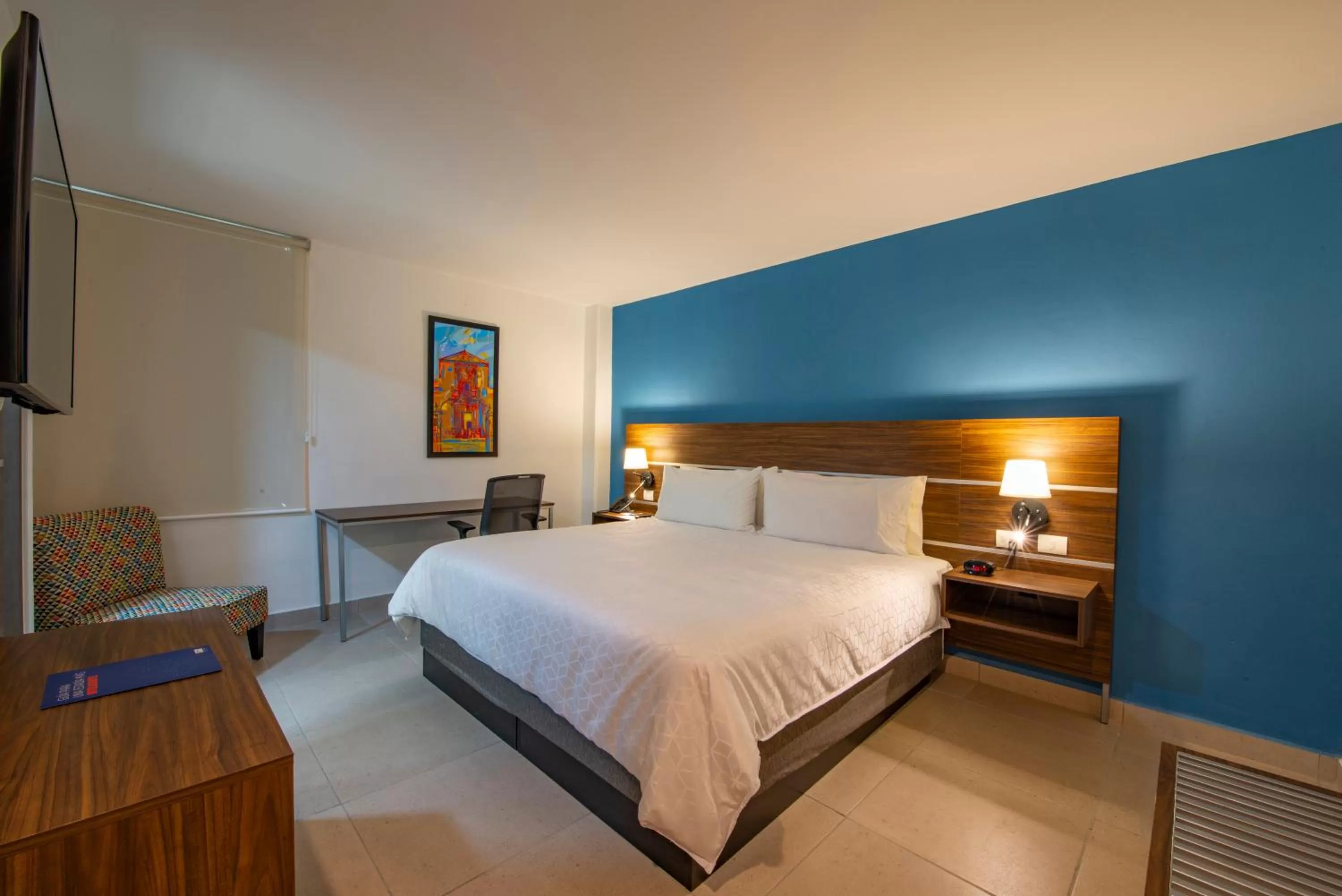 Standard King Room with City View in Holiday Inn Express Merida Centro by IHG