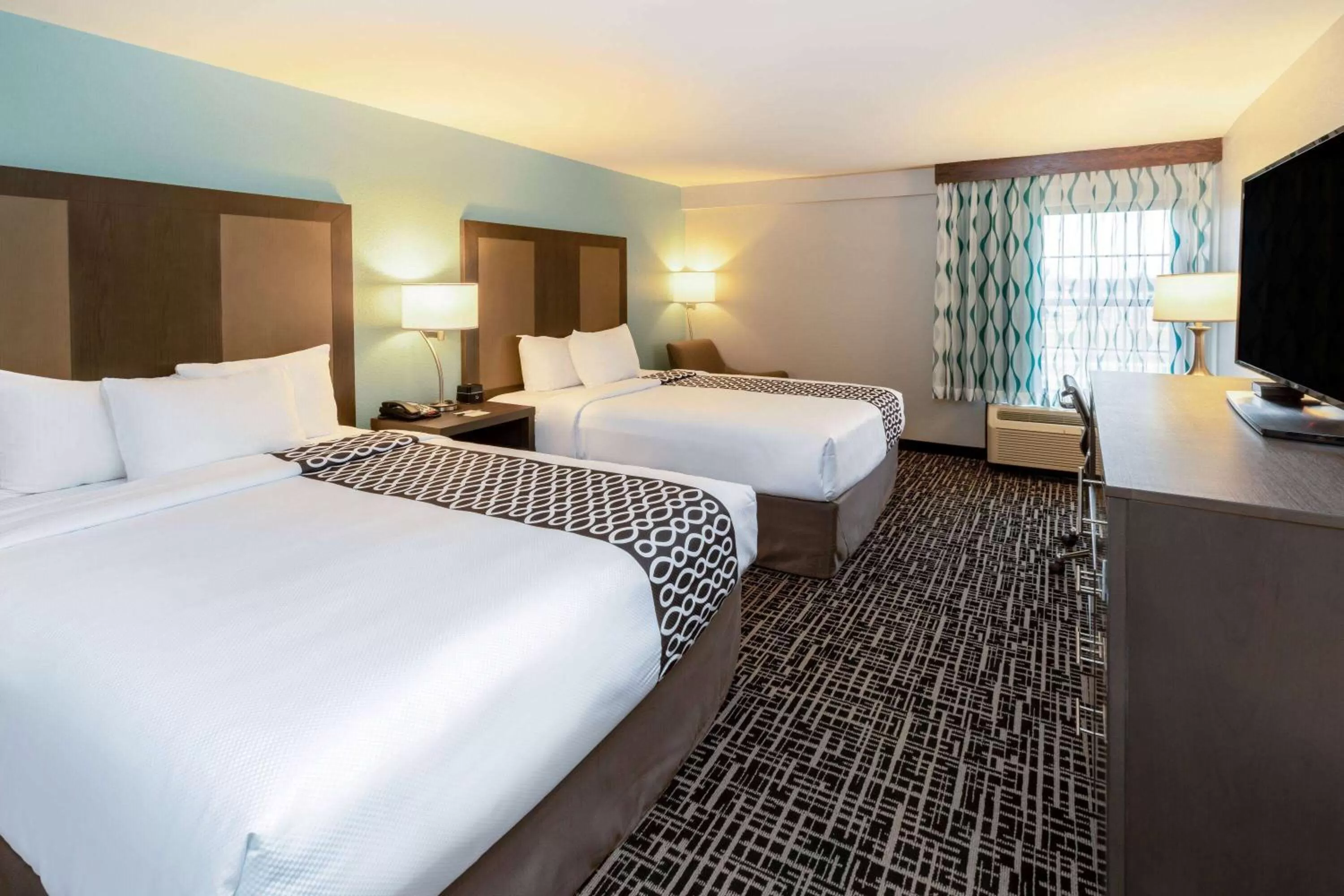 Queen Room with Two Queen Beds - Non-Smoking in La Quinta by Wyndham Jonesboro