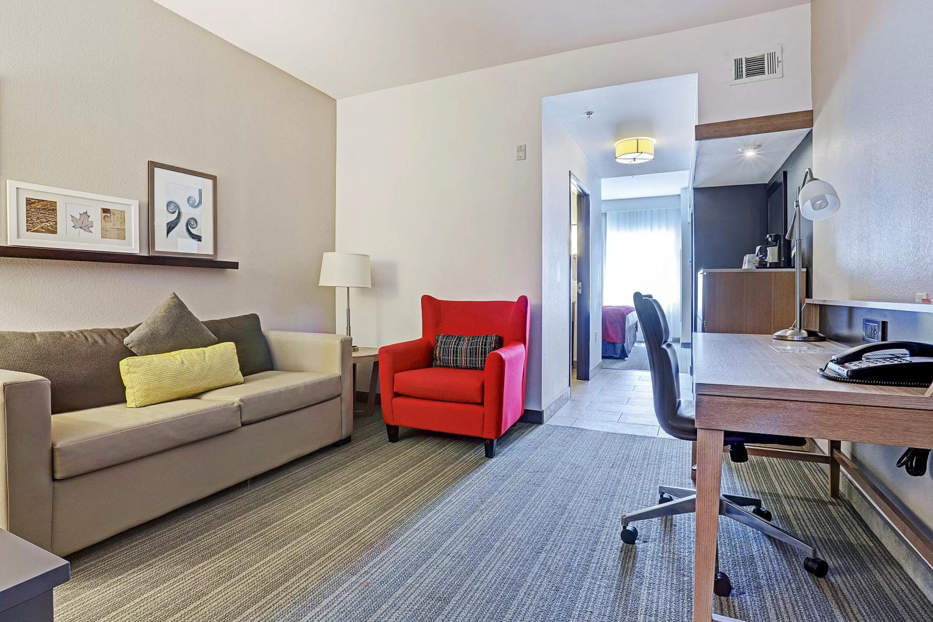 King Room with Bath Tub - Disability Access in Ramada by Wyndham Houston Westchase