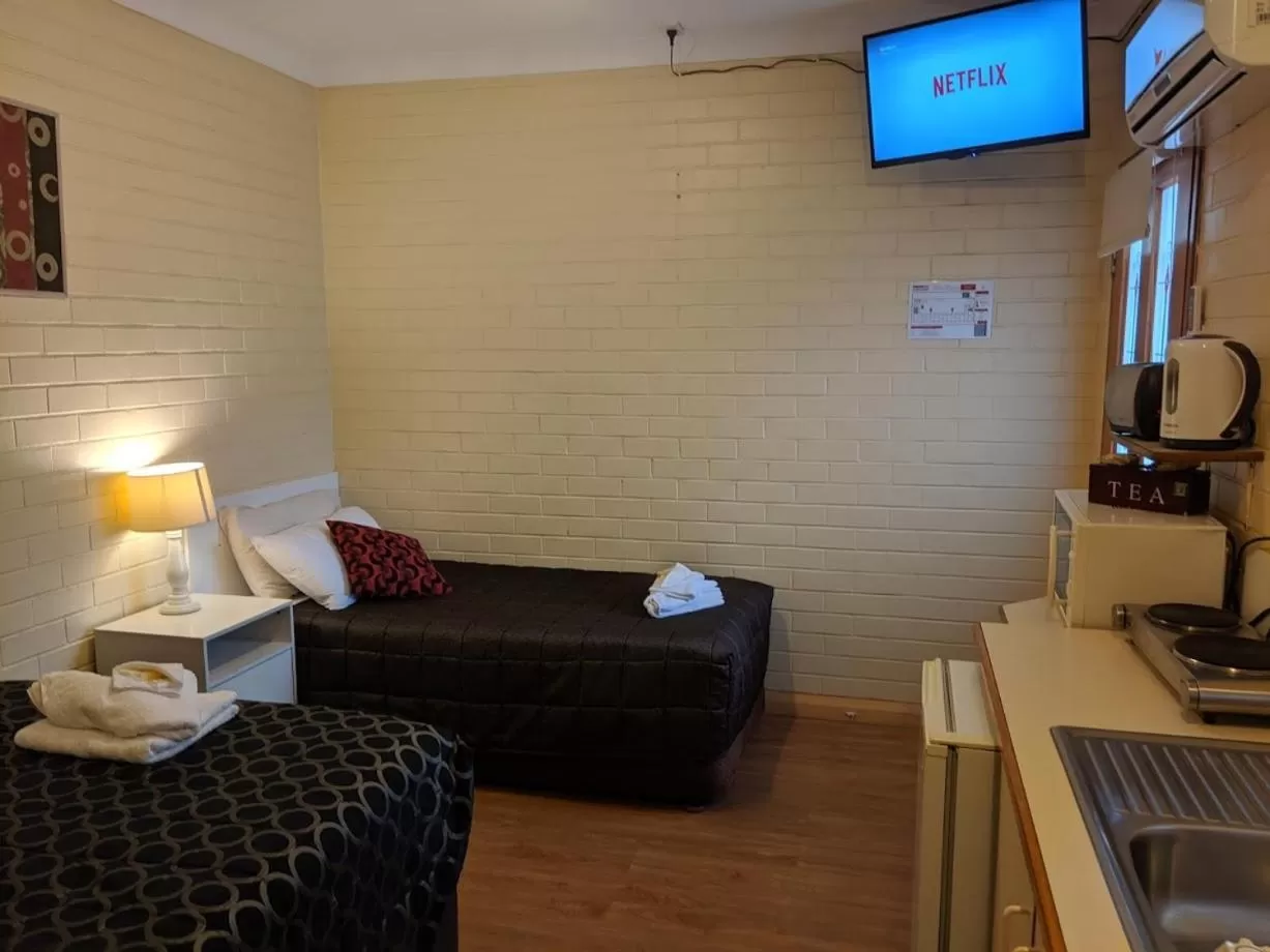 Deluxe Family Room in Bondi Motel
