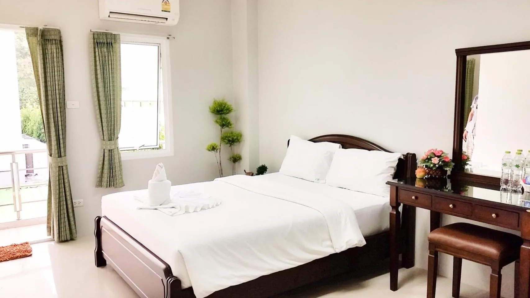 Deluxe Double Room in J.Holiday Inn Krabi