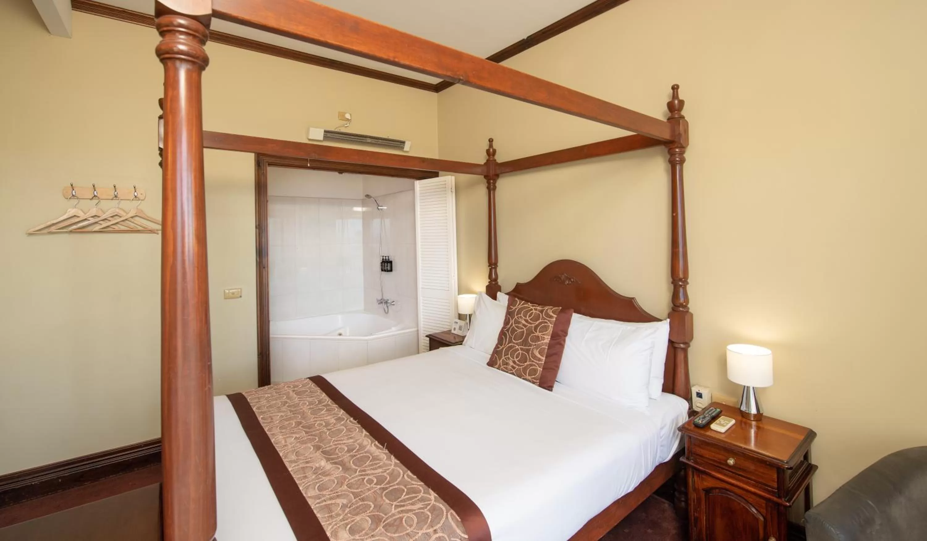 Seafront Spa in Anchorage Seafront Hotel