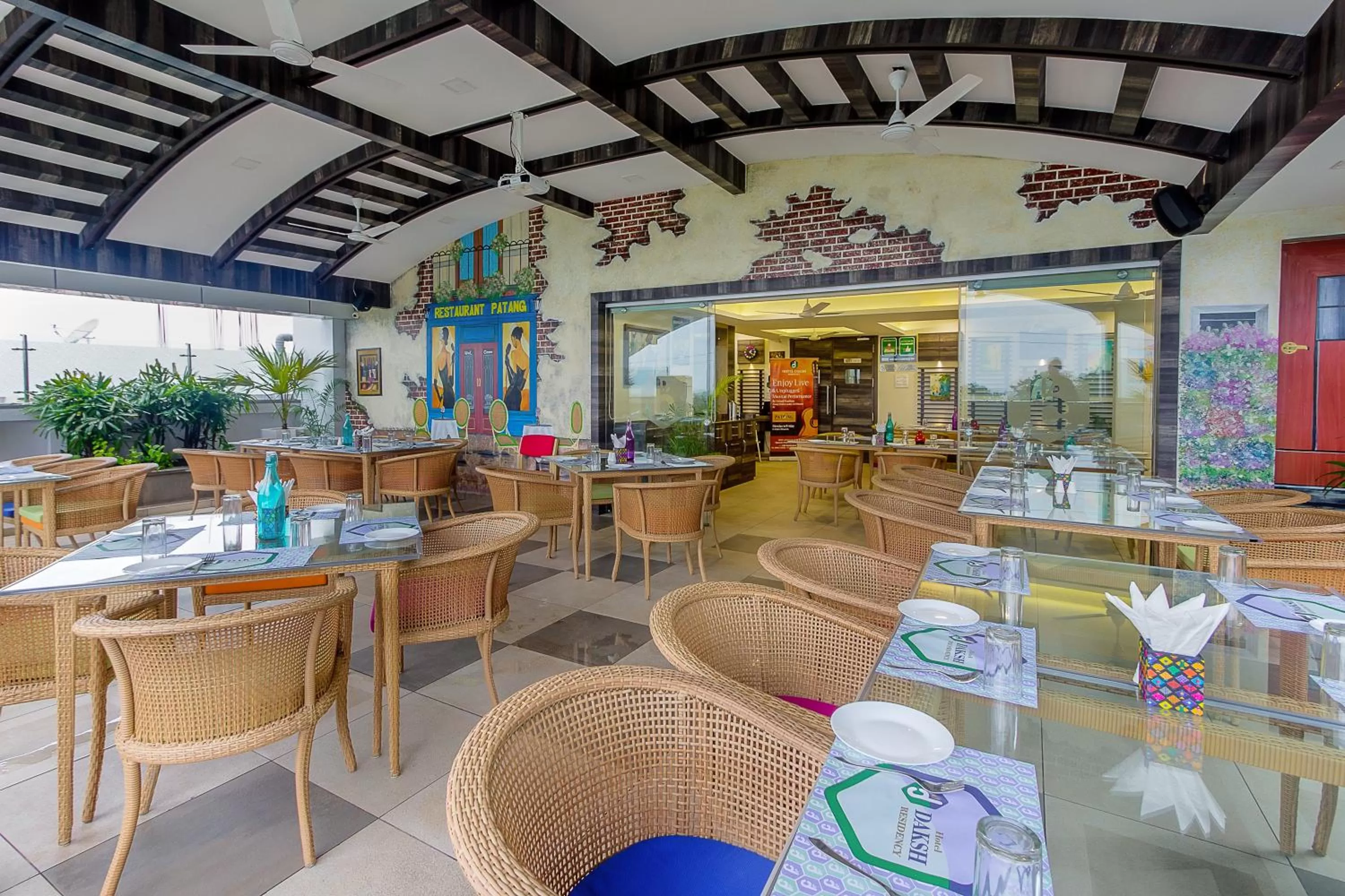 Restaurant/places to eat in Treebo Daksh Residency