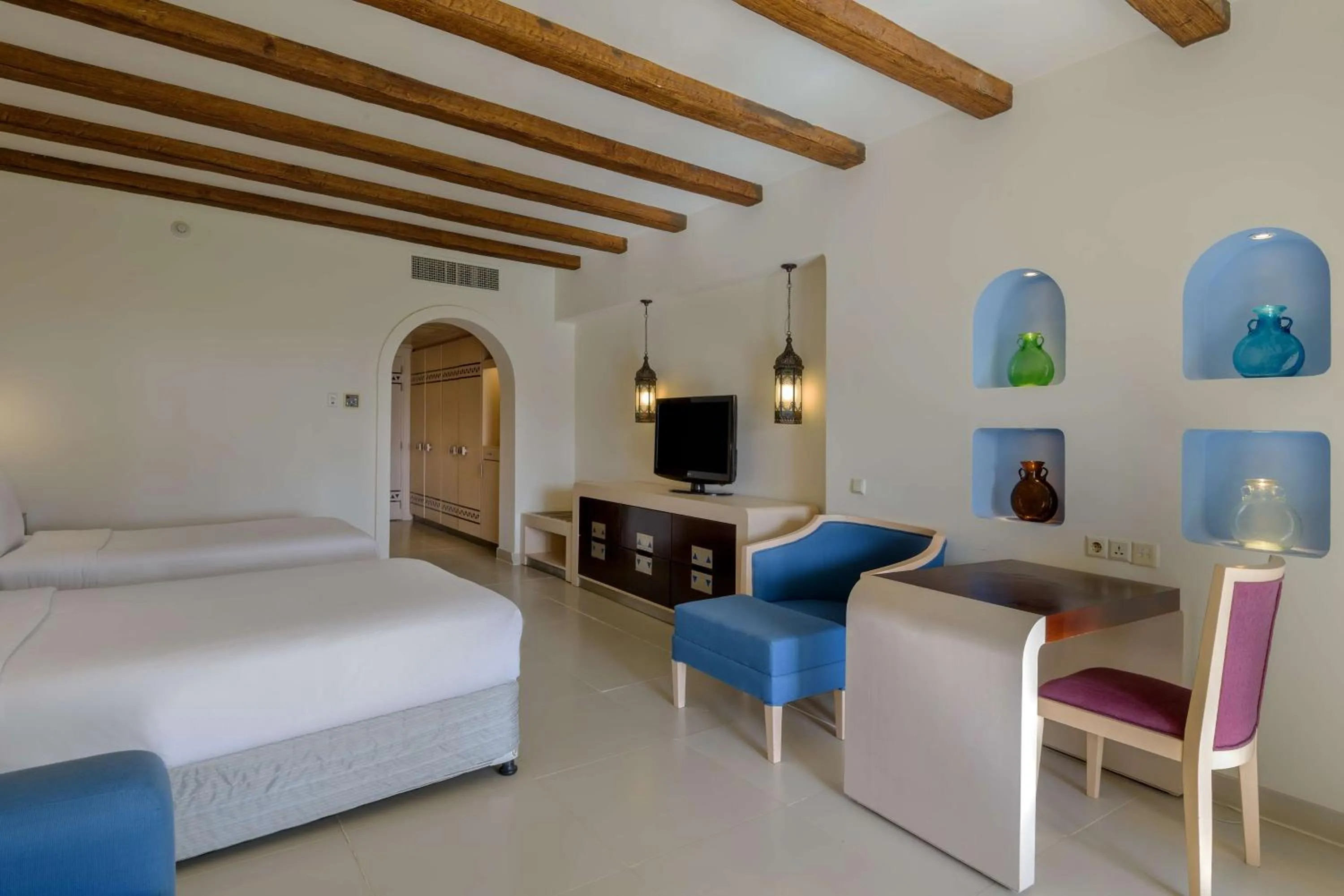Deluxe Twin Room with Sea View in Hilton Marsa Alam Nubian Resort