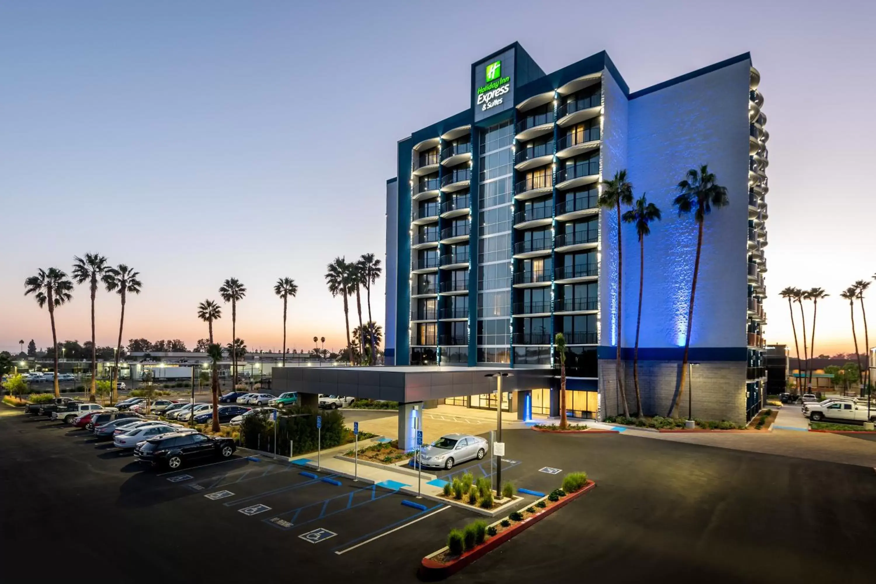 Holiday Inn Express & Suites Santa Ana - Orange County by IHG Holiday Inn Express & Suites Santa Ana - Orange County by IHG