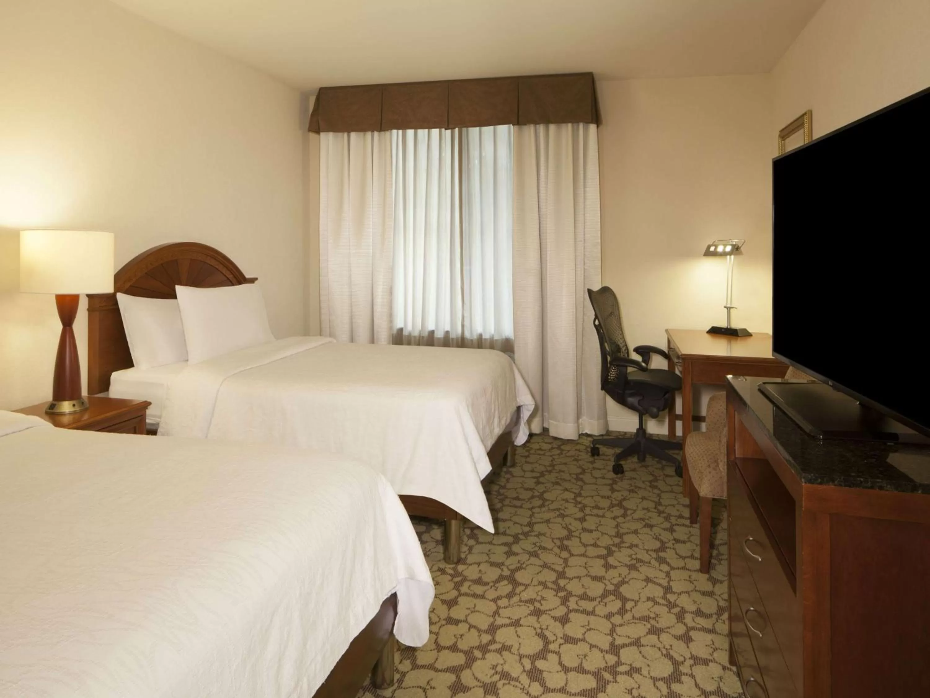 Queen Room with Two Queen Beds - Mobility Access in Hilton Garden Inn Virginia Beach Town Center